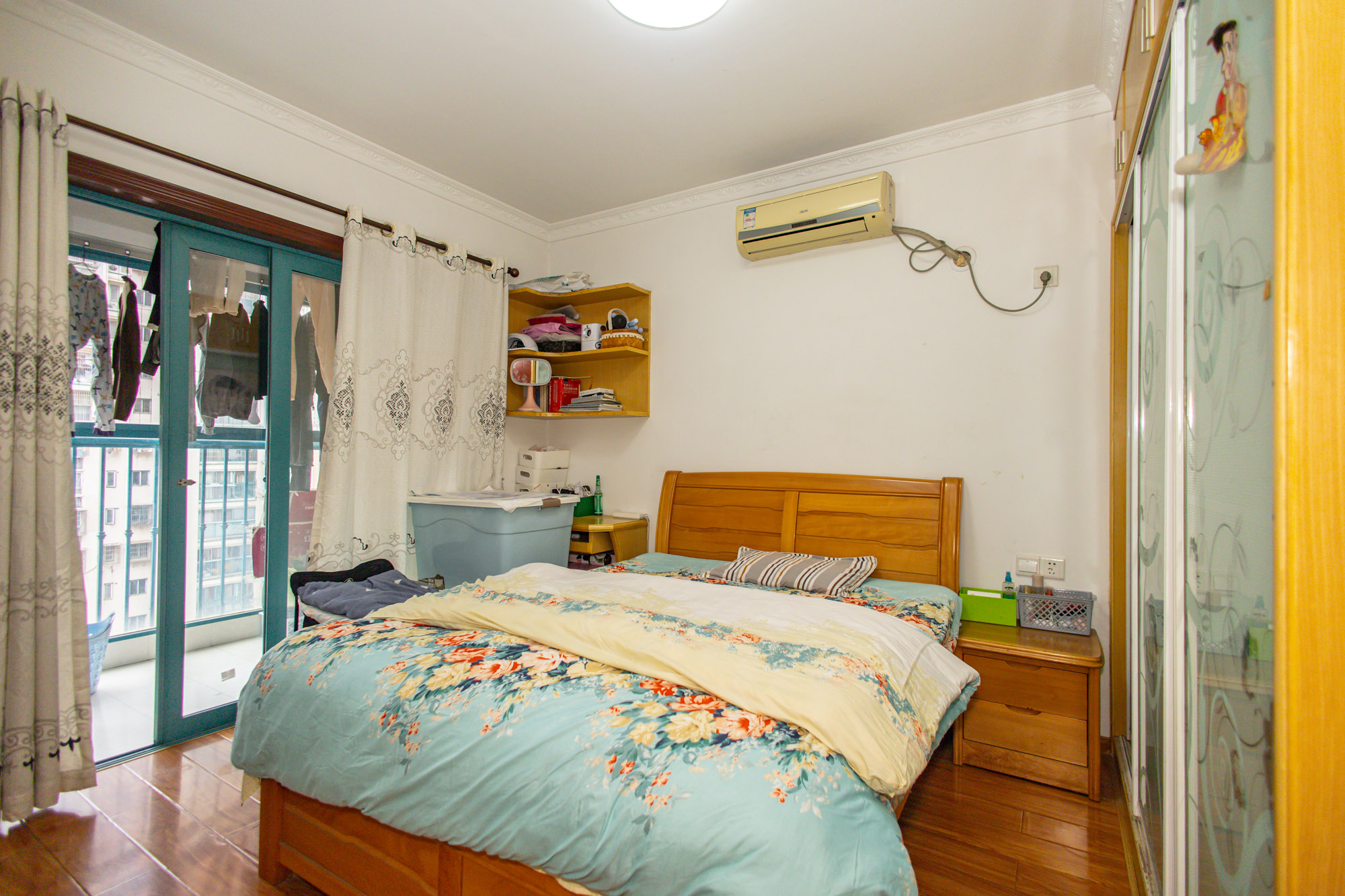 蝴蝶谷 3室2厅1卫 59.0万 蝴蝶谷 3室2厅1卫 59.0万卧室