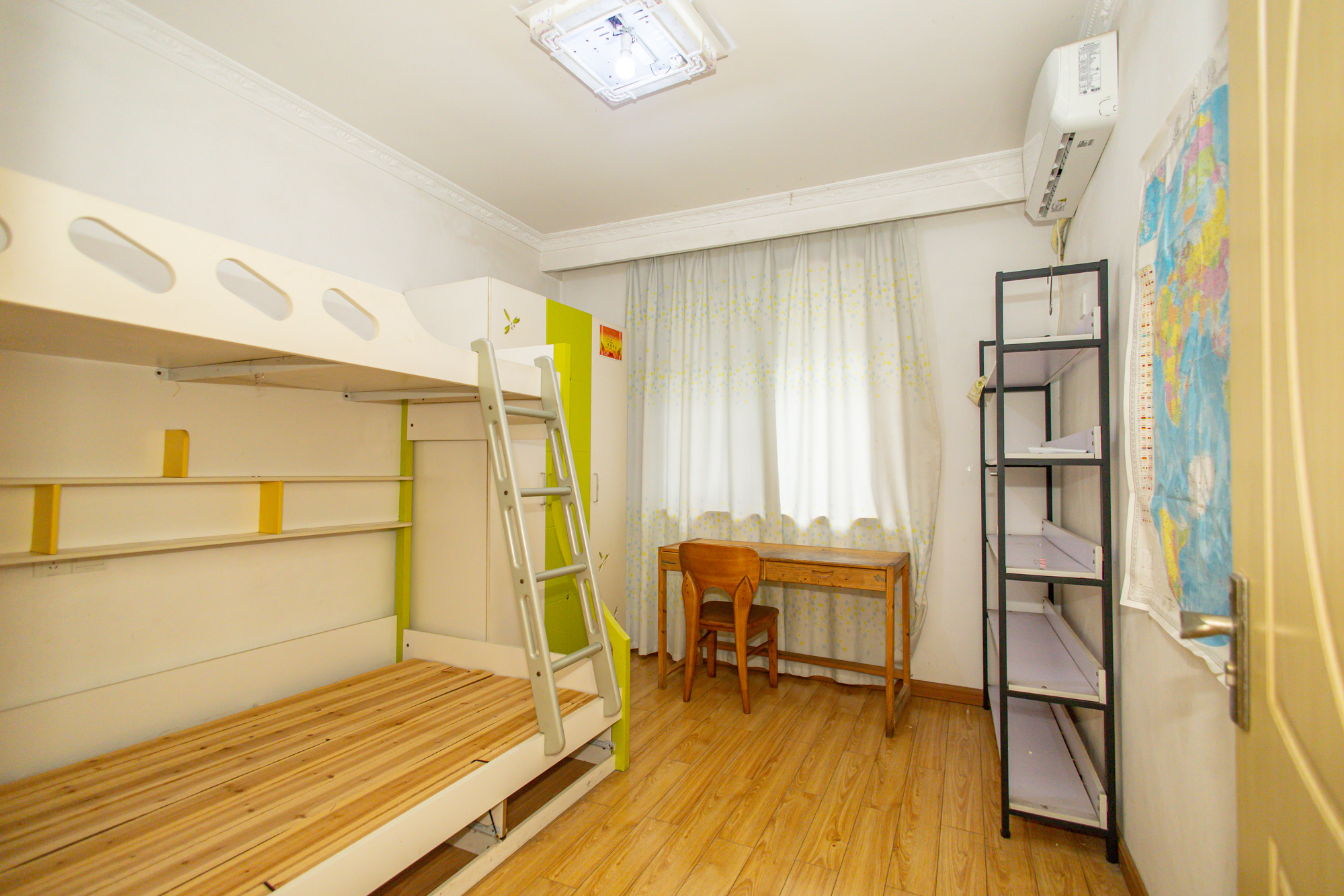 星沙派  3室2厅2卫    55.0万卧室