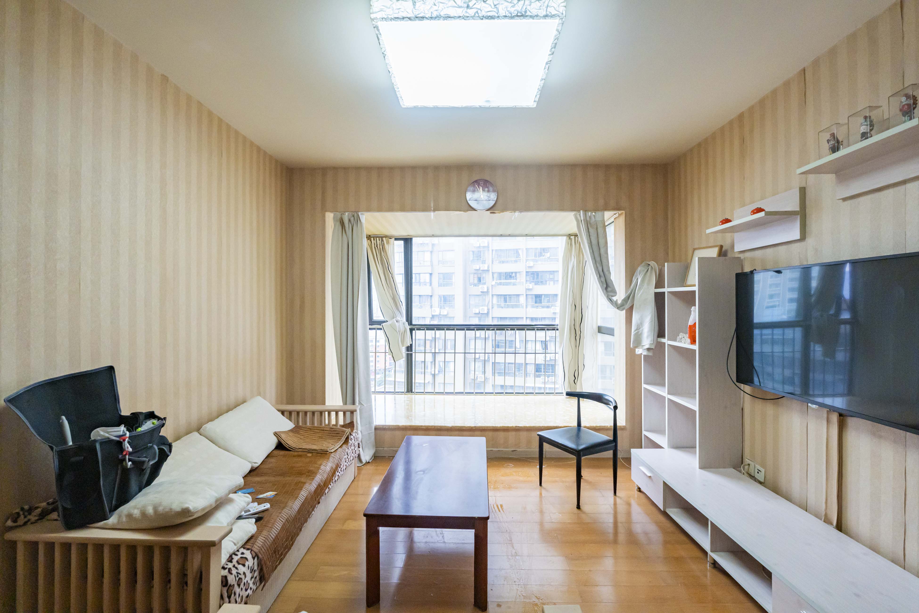 盛世美居荷园  3室1厅2卫   126.00万