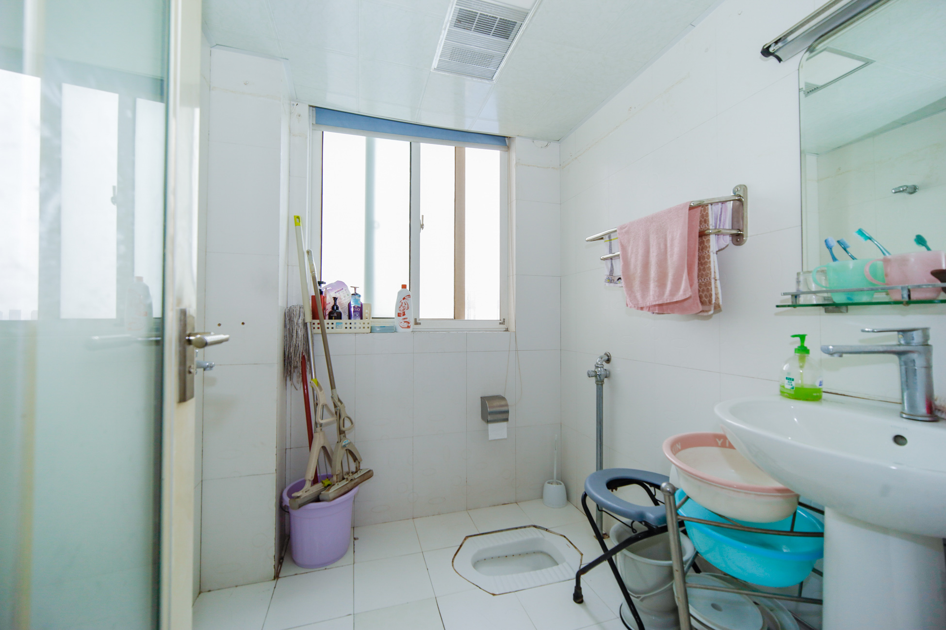 中建桂苑  3室2厅2卫    99.8万卫生间