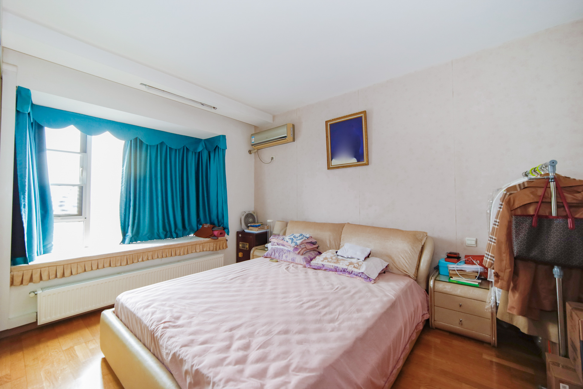 中建桂苑  3室2厅2卫    99.8万卧室