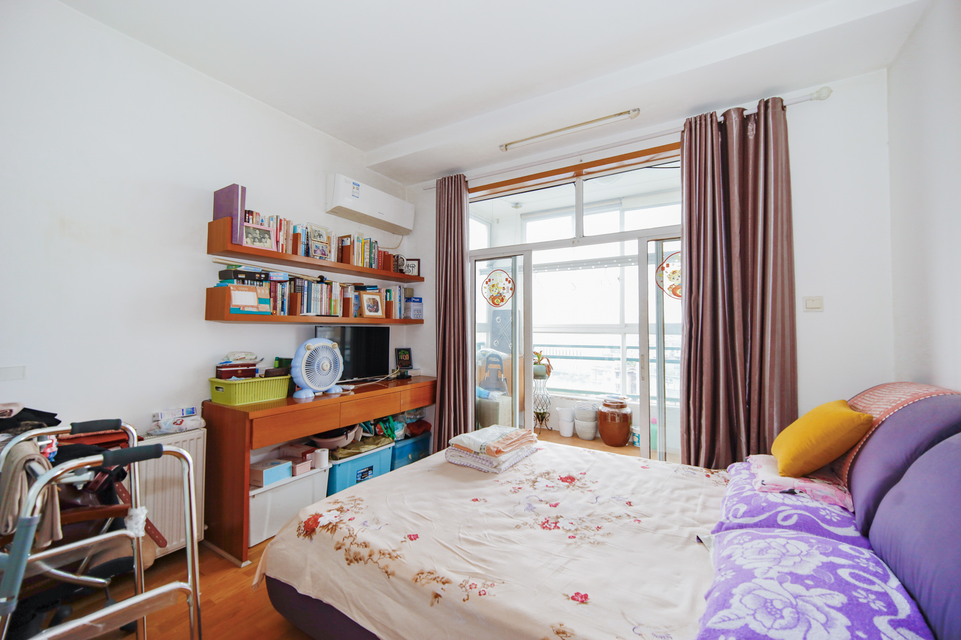 中建桂苑  3室2厅2卫    99.8万卧室