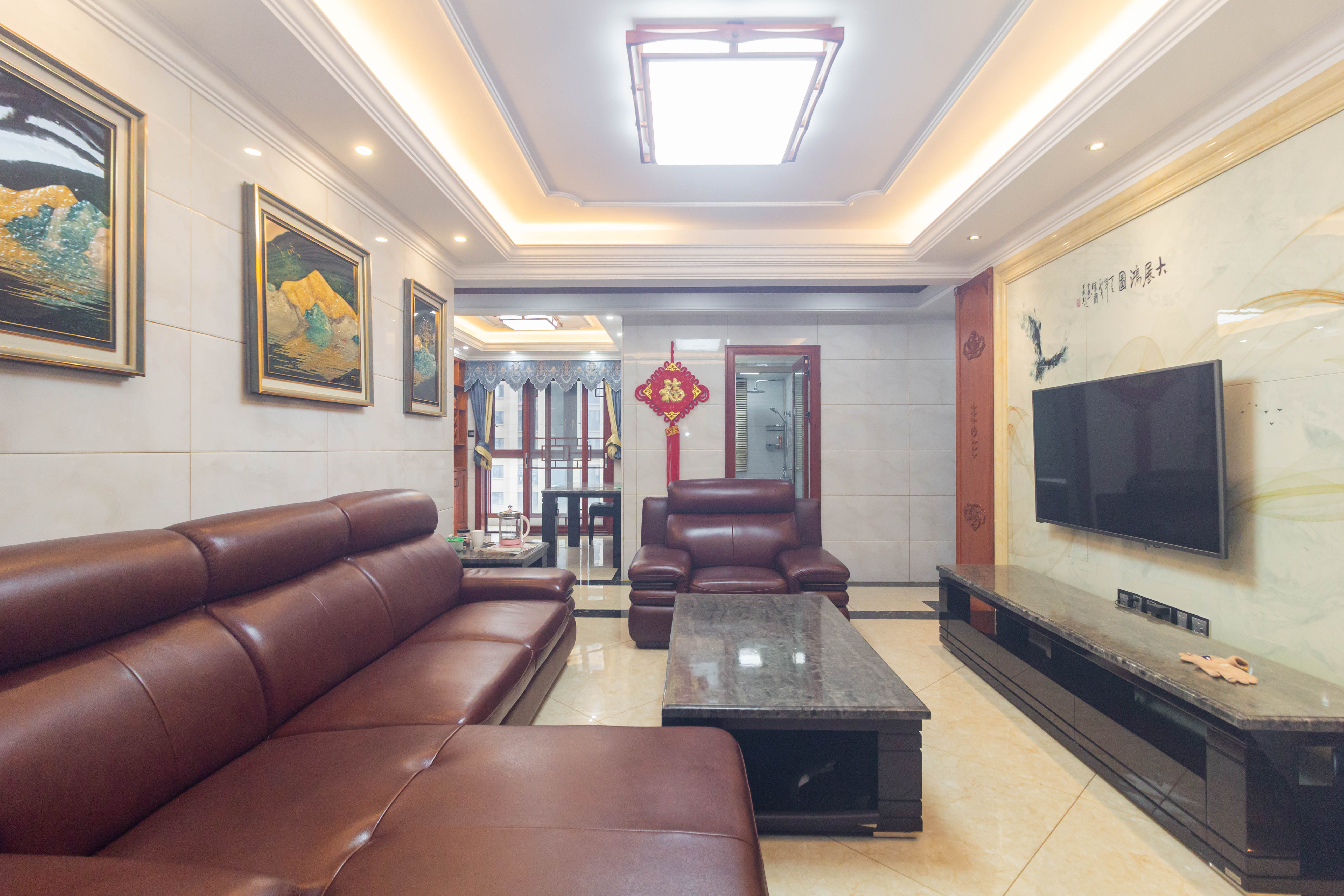 芙蓉万国城MOMA(卓越汇富苑)  3室2厅2卫    96.0万 芙蓉万国城MOMA(卓越汇富苑)  3室2厅2卫    96.0万