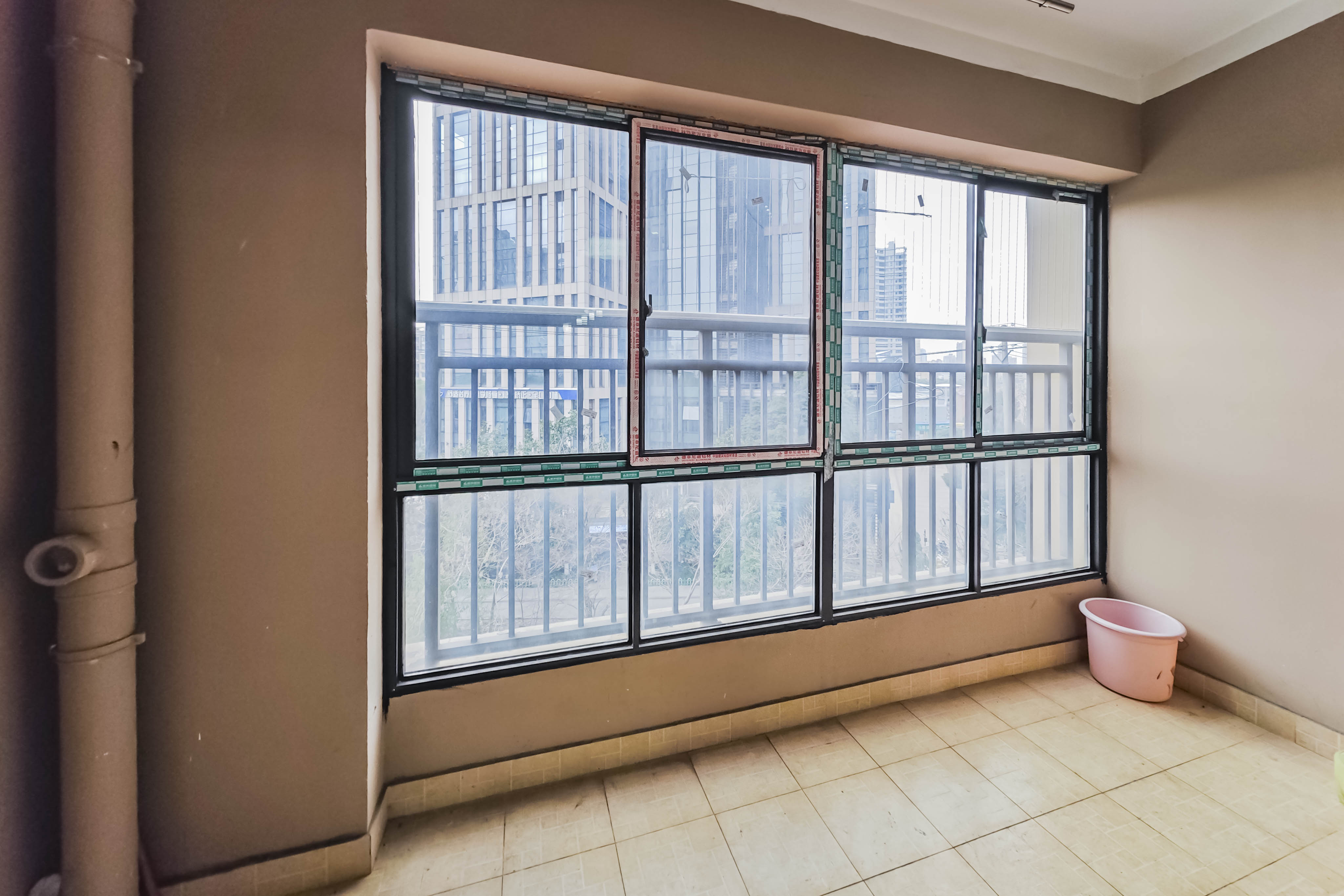 旭辉香樟公馆 3室2厅2卫 95.0万 旭辉香樟公馆 3室2厅2卫 95.0万阳台