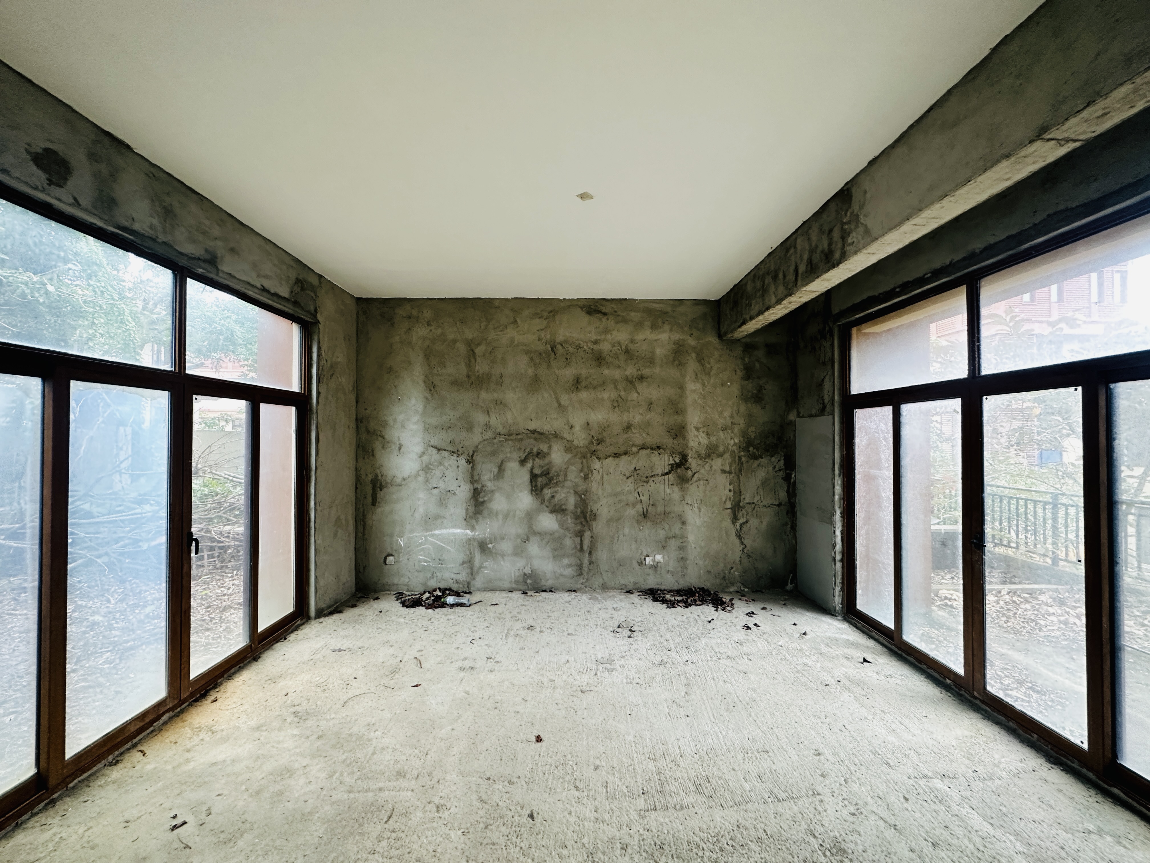 信达海天下 6室2厅4卫 860.0万 信达海天下 6室2厅4卫 860.0万客厅