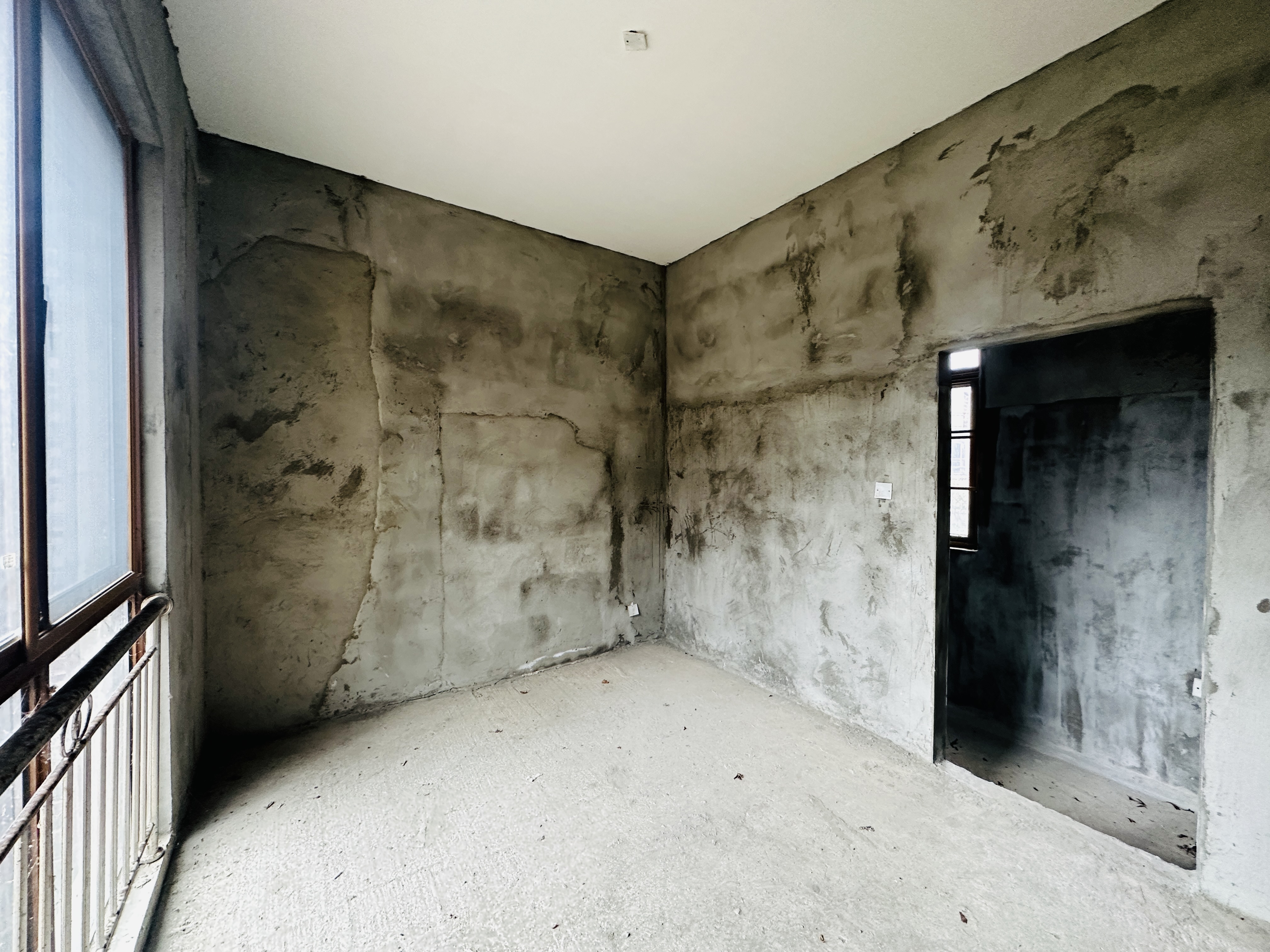 信达海天下 6室2厅4卫 860.0万 信达海天下 6室2厅4卫 860.0万卧室