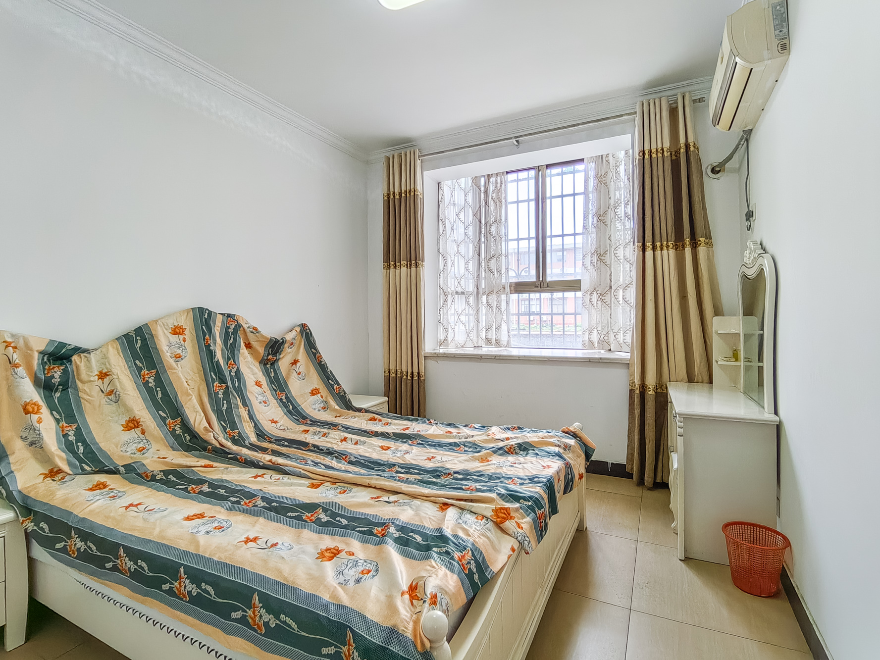 长沙县邮电局(长沙县邮政局宿舍) 3室2厅2卫 57.0万 长沙县邮电局(长沙县邮政局宿舍) 3室2厅2卫 57.0万卧室