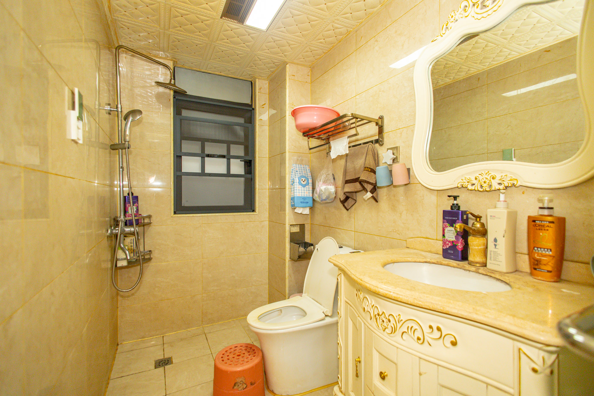 未来漫城 3室2厅2卫 89.8万 未来漫城 3室2厅2卫 89.8万卫生间