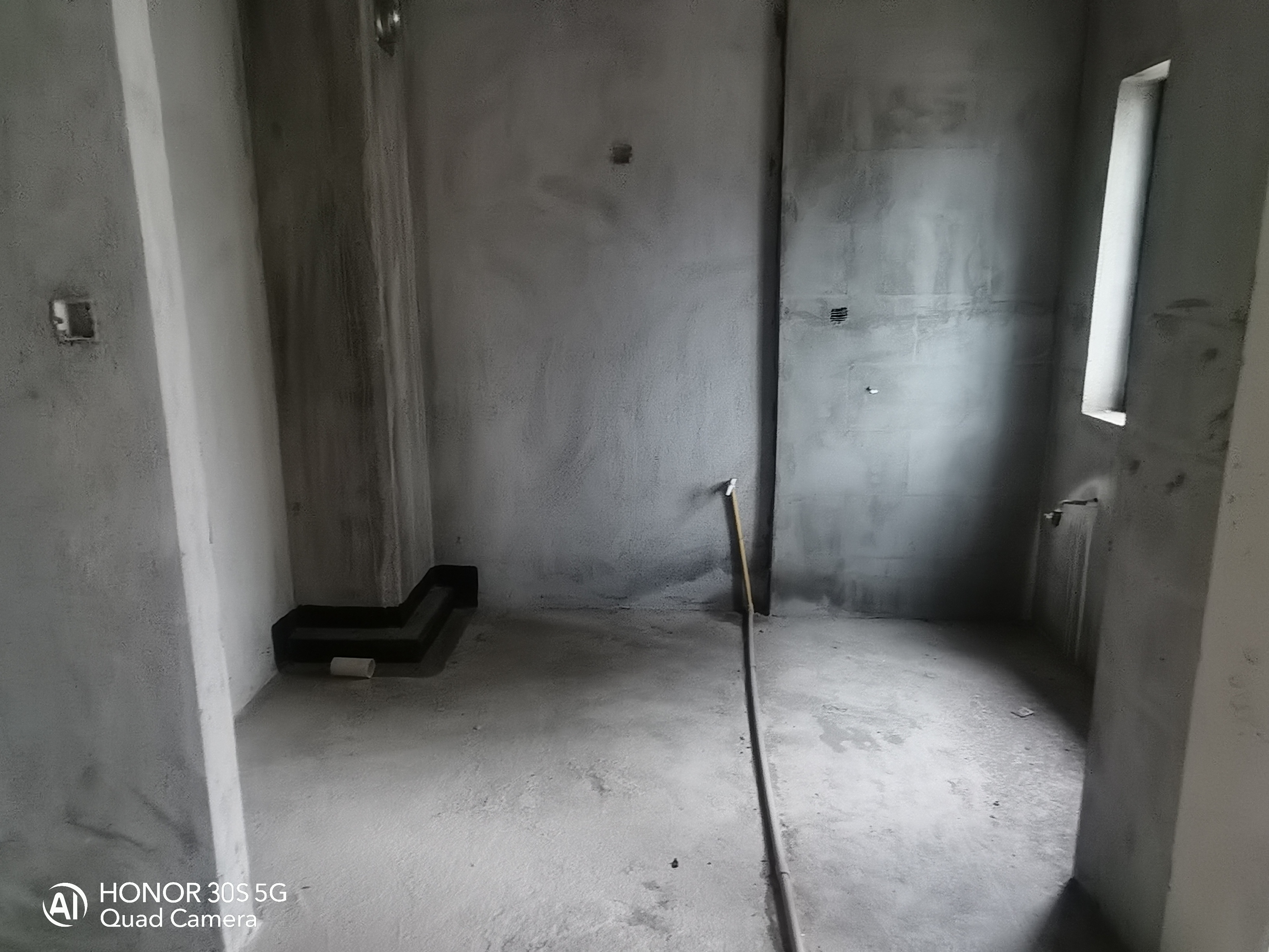 宁邦中心（二期公园里）  5室2厅2卫    130.0万室内图