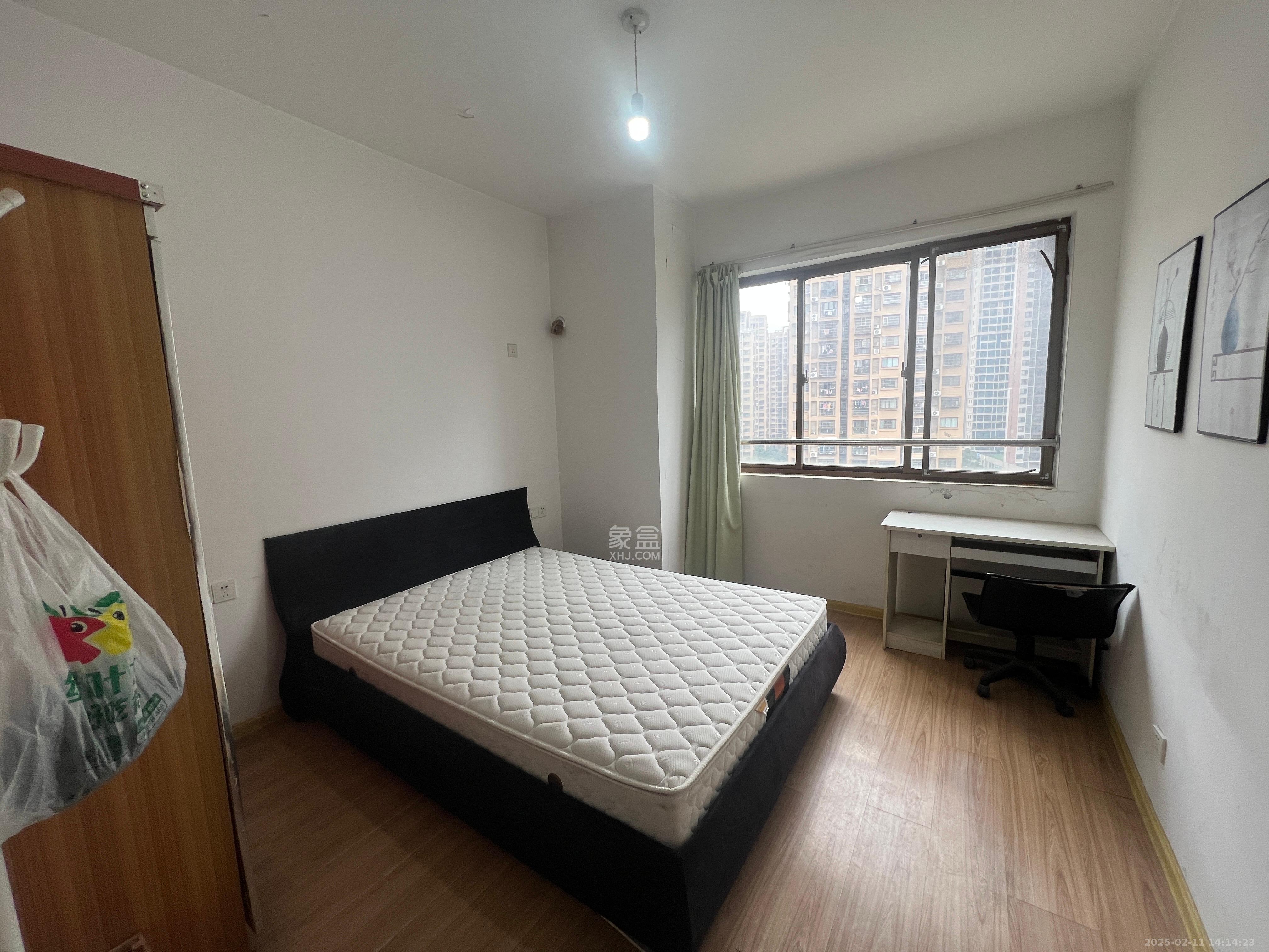 四季星城 3室2厅1卫 1700.0元/月 四季星城 3室2厅1卫 1700.0元/月室内图