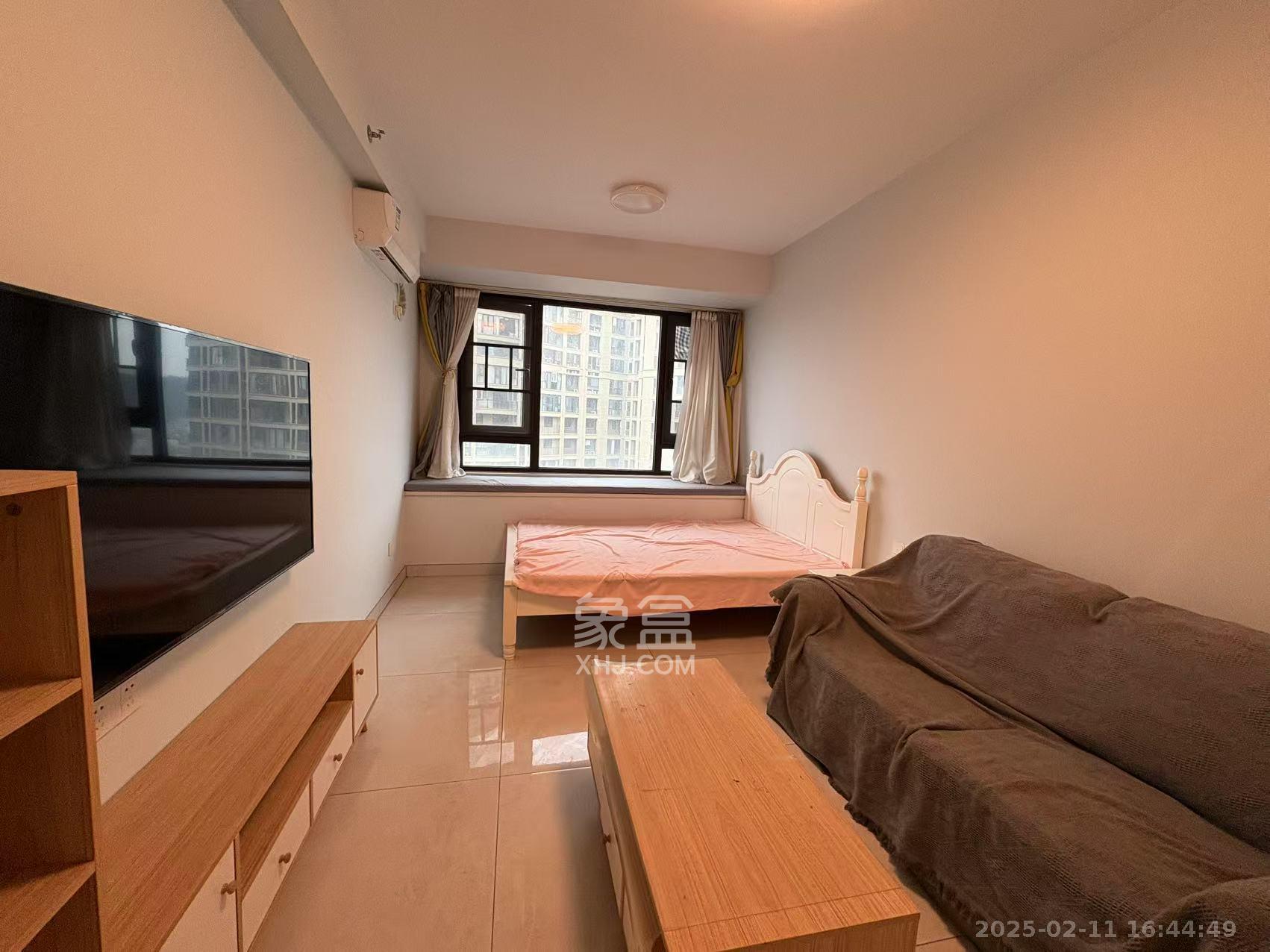 融创融公馆(融创臻苑) 1室1厅1卫 1800.0元/月 融创融公馆(融创臻苑) 1室1厅1卫 1800.0元/月室内图