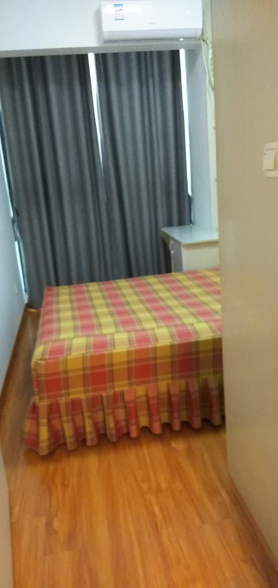 华天城小区 3室2厅2卫 2200.0元/月 华天城小区 3室2厅2卫 2200.0元/月室内图