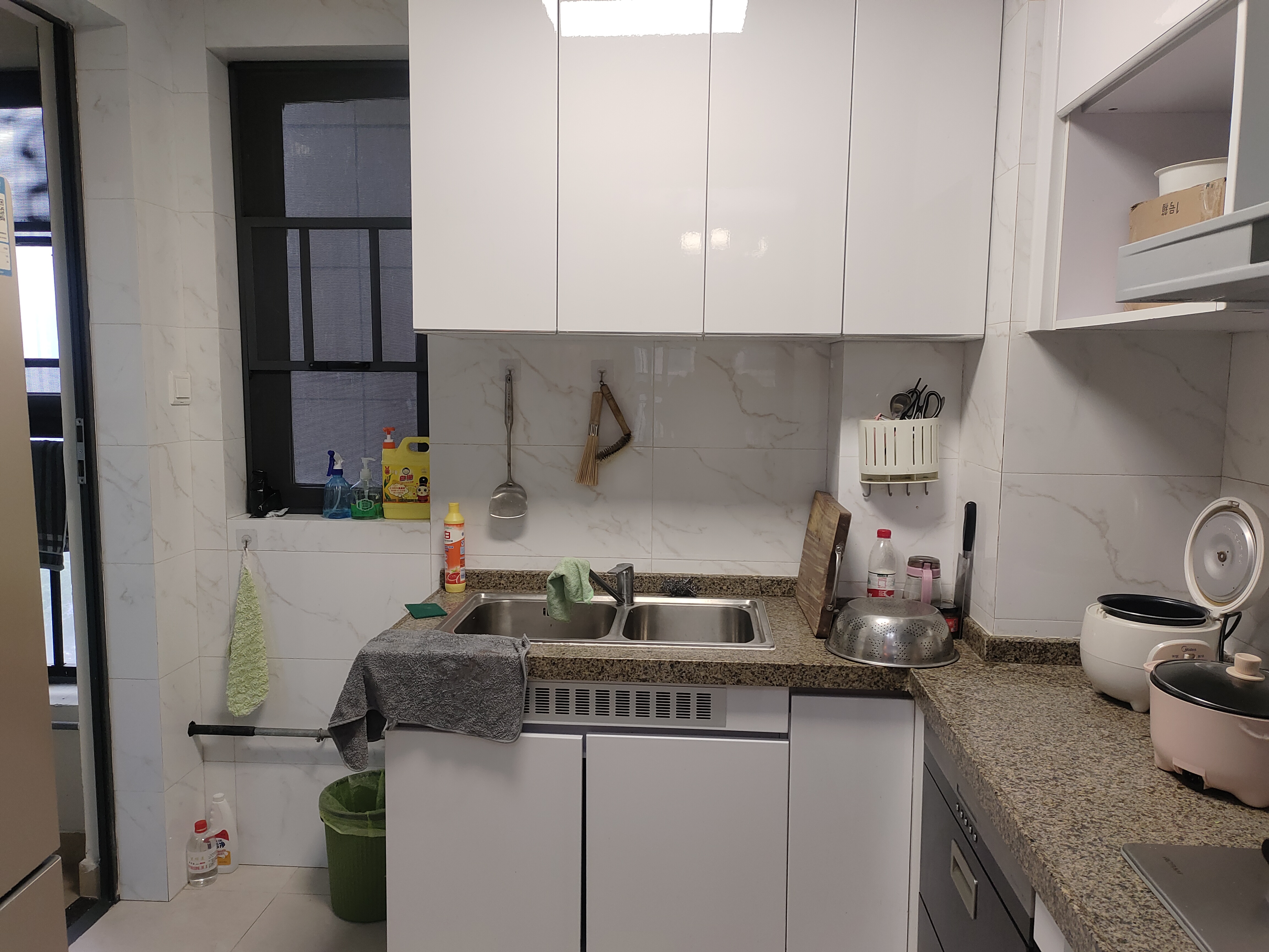 恒大华府 3室2厅1卫 1800.0元/月 恒大华府 3室2厅1卫 1800.0元/月室内图