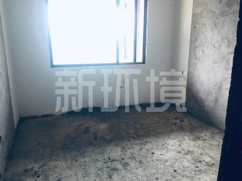 山水印象澜庭  3室2厅1卫   82.80万卧室