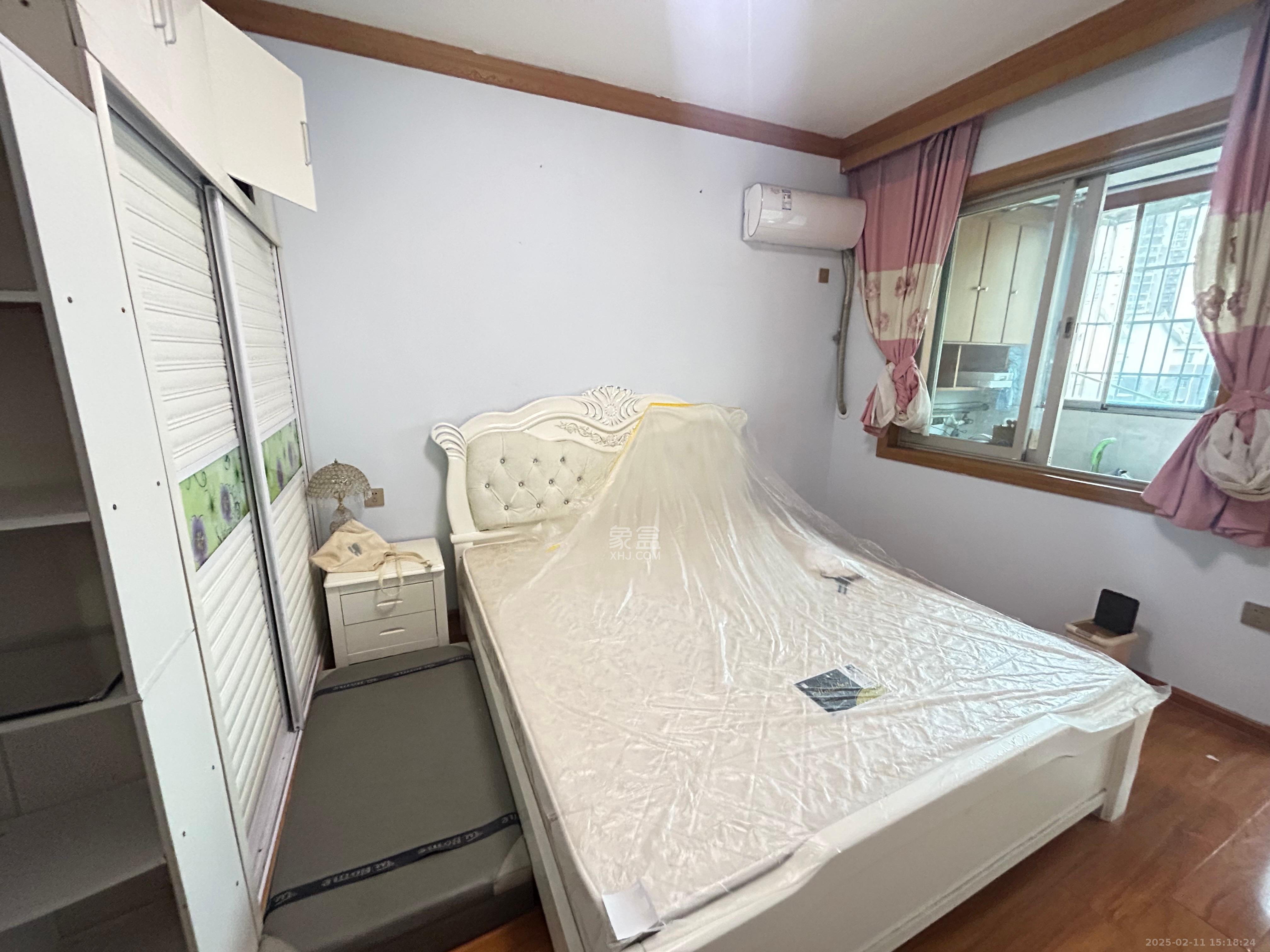 三湘小区  3室2厅1卫    1600.0元/月室内图