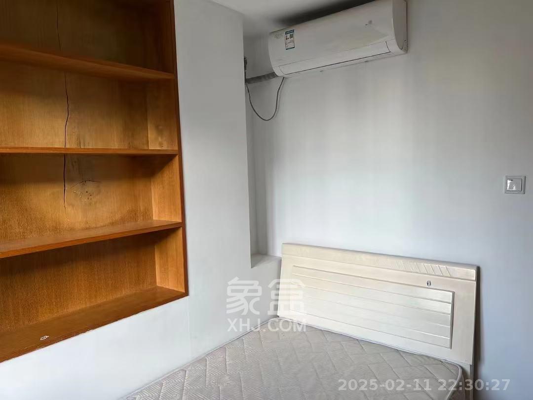 广泰家园  3室2厅1卫   1900.00元/月室内图