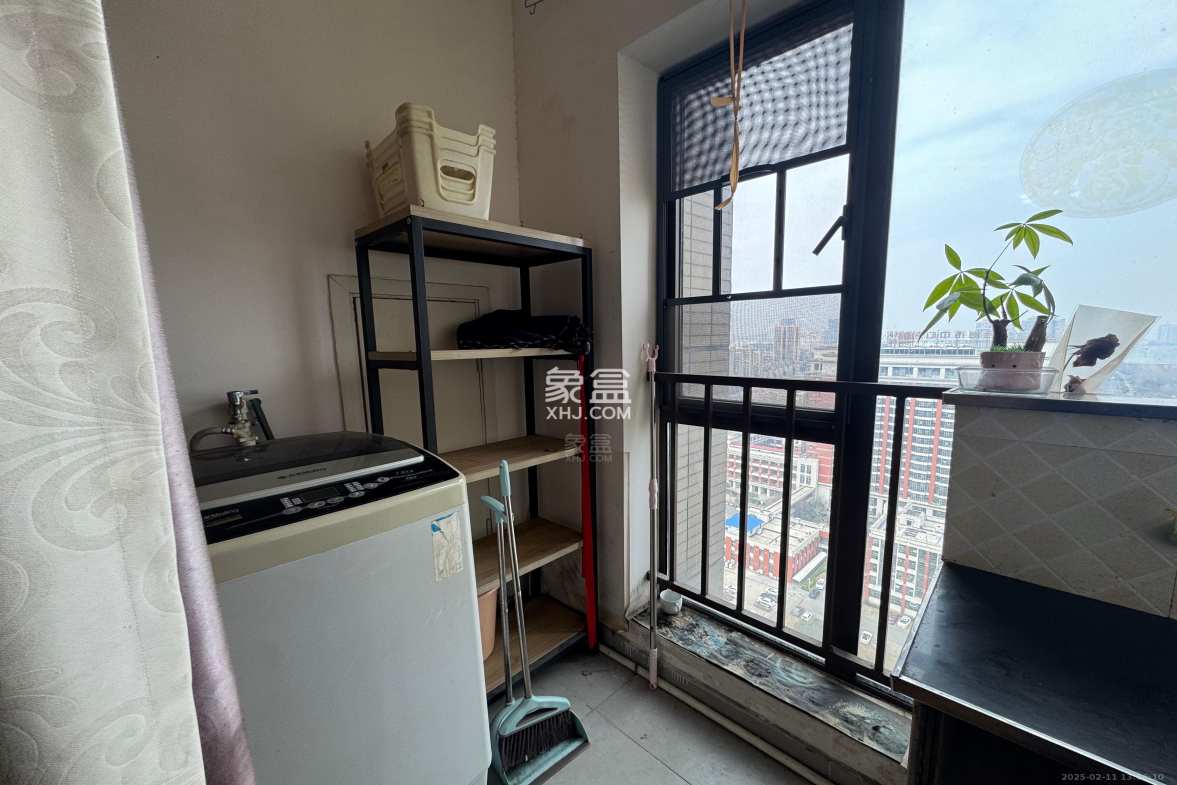 中泰财富湘江 1室1厅1卫 1100.0元/月 中泰财富湘江 1室1厅1卫 1100.0元/月室内图