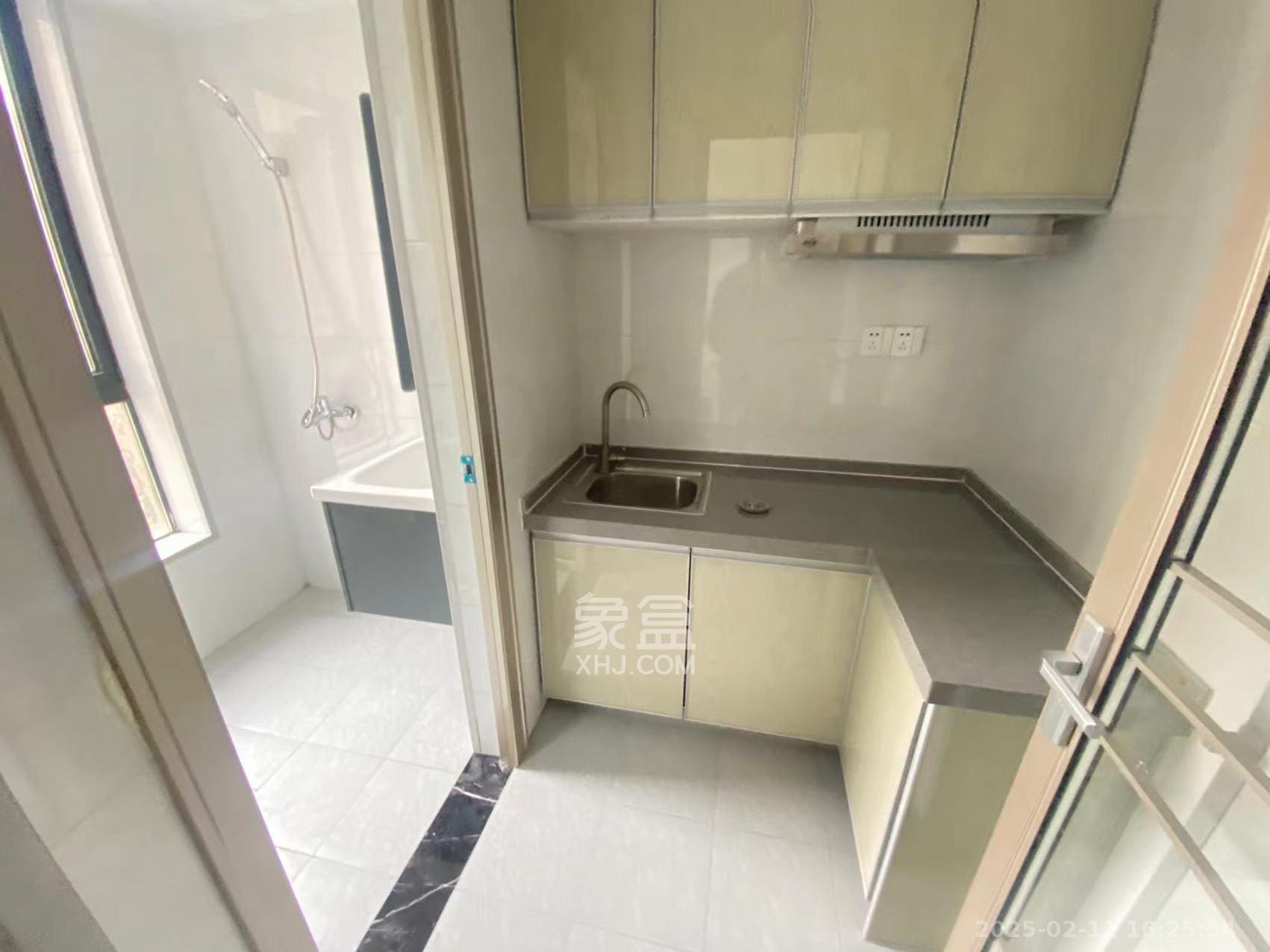 兴旺正佳广场(金石雅苑) 1室2厅2卫 1600.0元/月 兴旺正佳广场(金石雅苑) 1室2厅2卫 1600.0元/月室内图