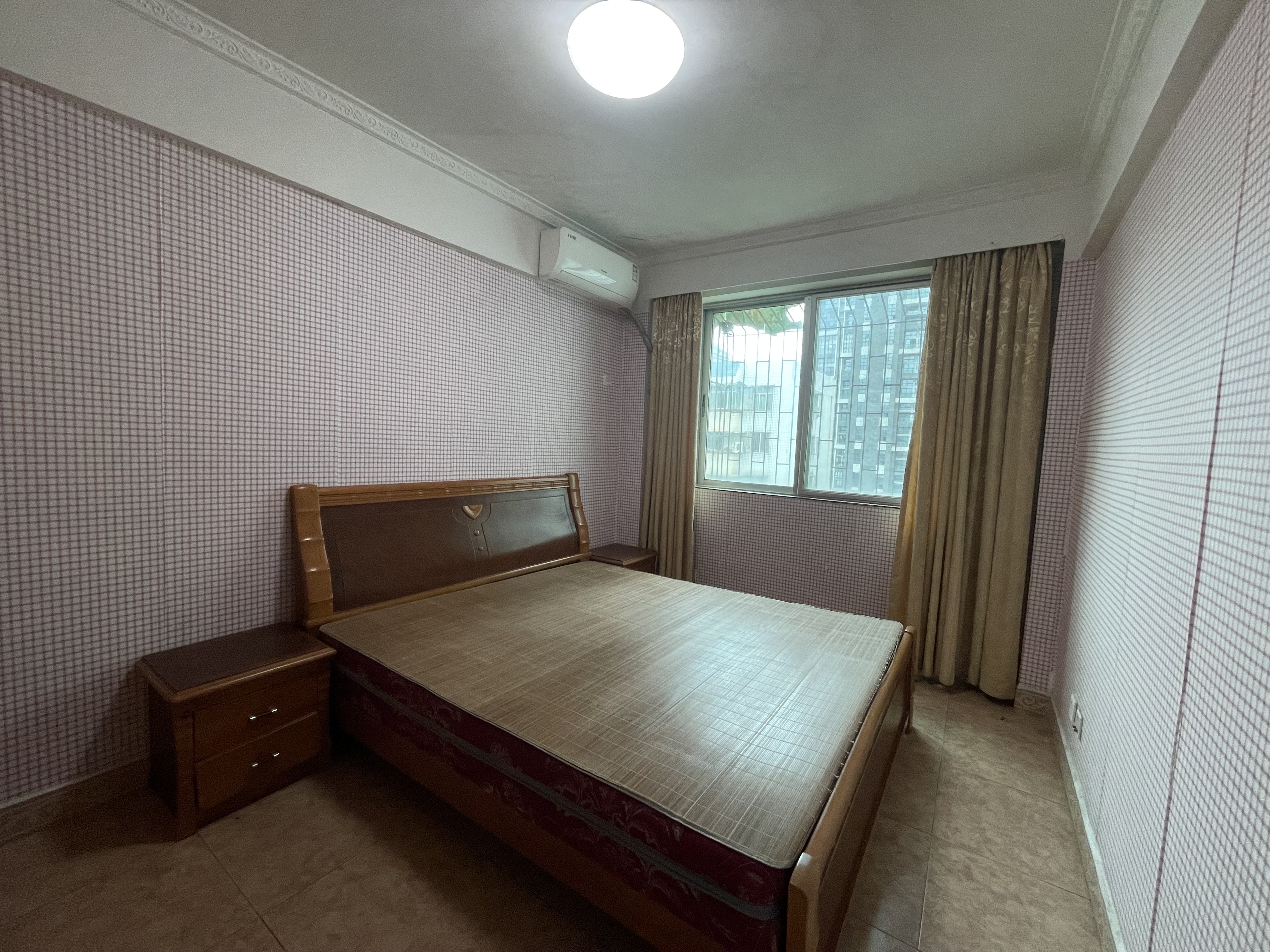 昌茂花园 3室2厅2卫 1800.0元/月 昌茂花园 3室2厅2卫 1800.0元/月室内图