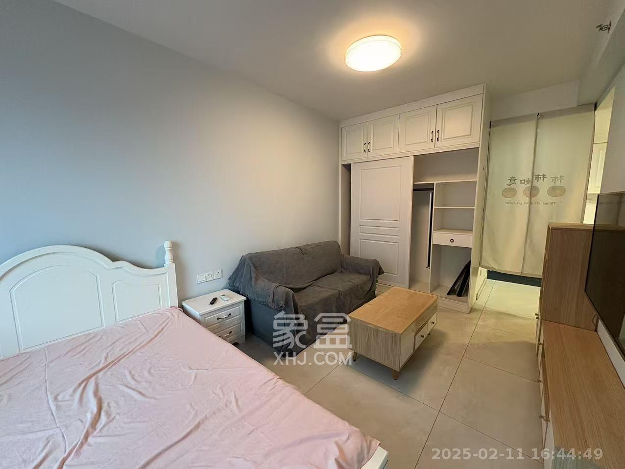 融创融公馆(融创臻苑) 1室1厅1卫 1800.0元/月 融创融公馆(融创臻苑) 1室1厅1卫 1800.0元/月室内图