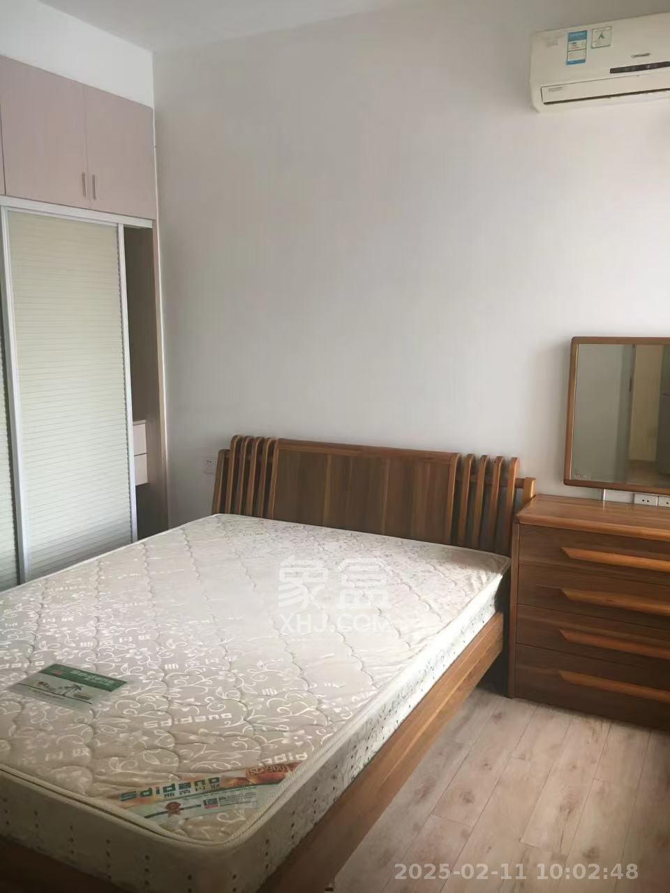 巢之恋  2室2厅1卫   2300.00元/月室内图