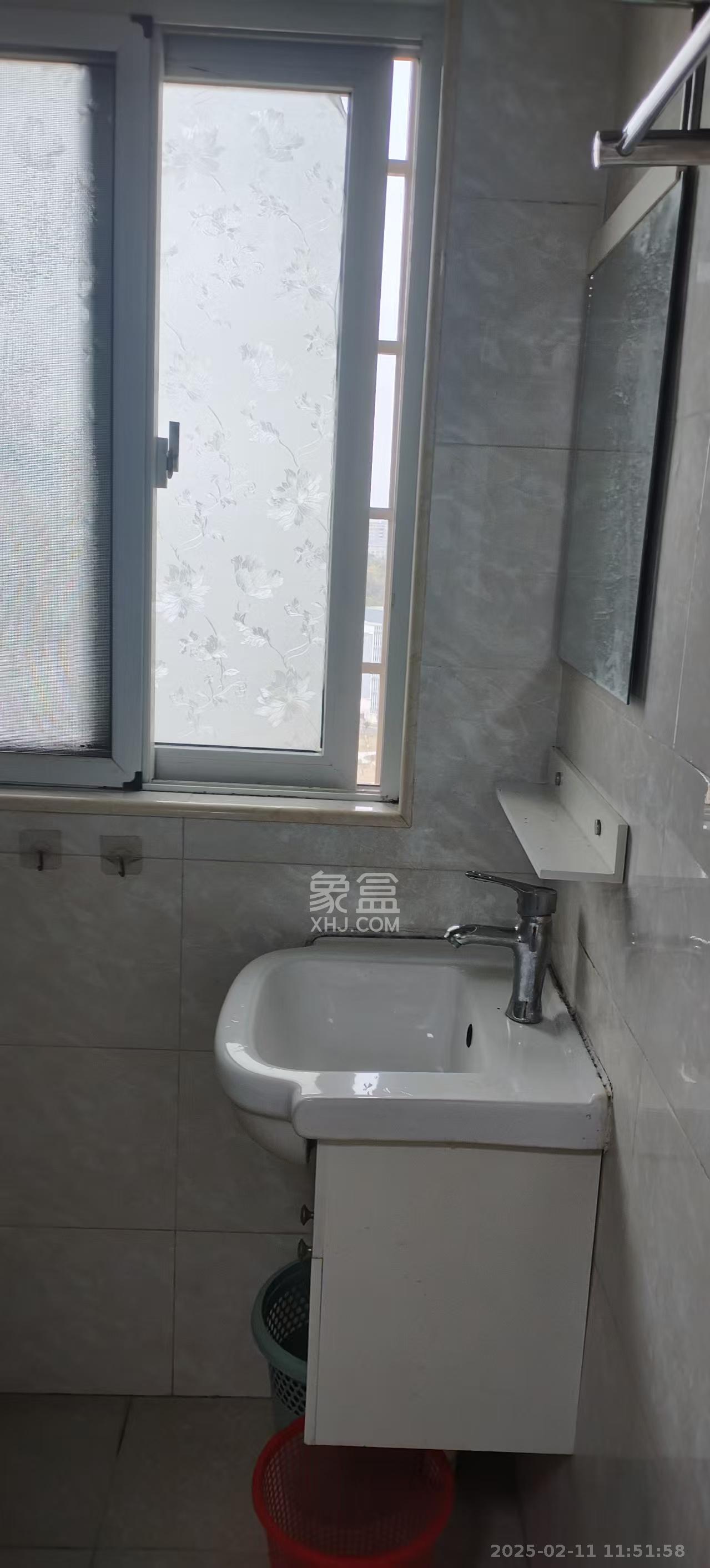 嘉顺苑  1室0厅1卫   1300.00元/月室内图