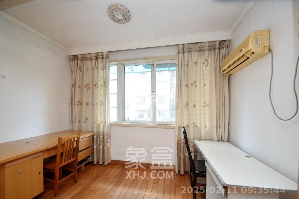 广济苑公寓 3室2厅2卫 2600.0元/月 广济苑公寓 3室2厅2卫 2600.0元/月室内图