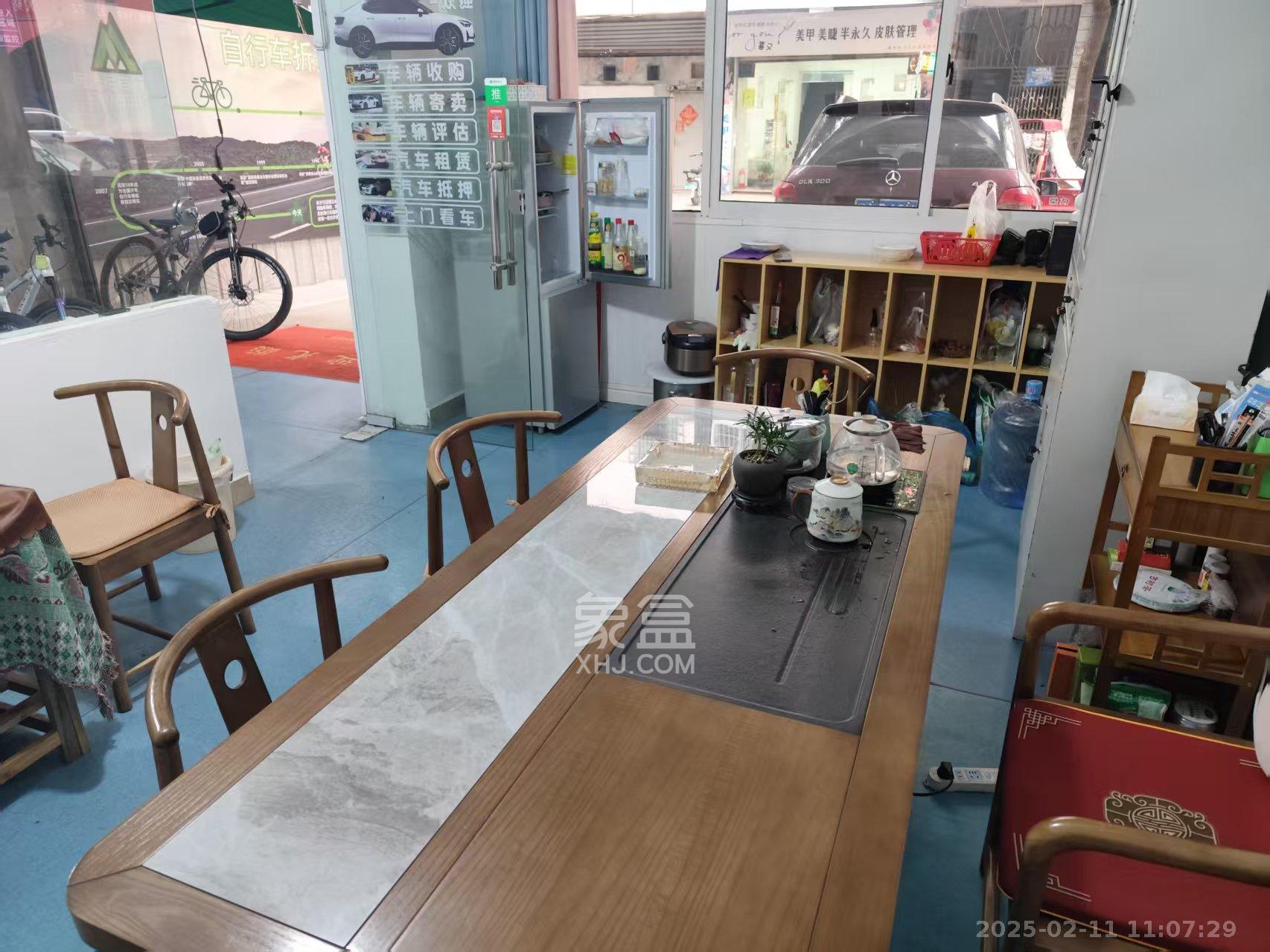 中南汽车世界   22.0㎡     1400.00元/月室内图