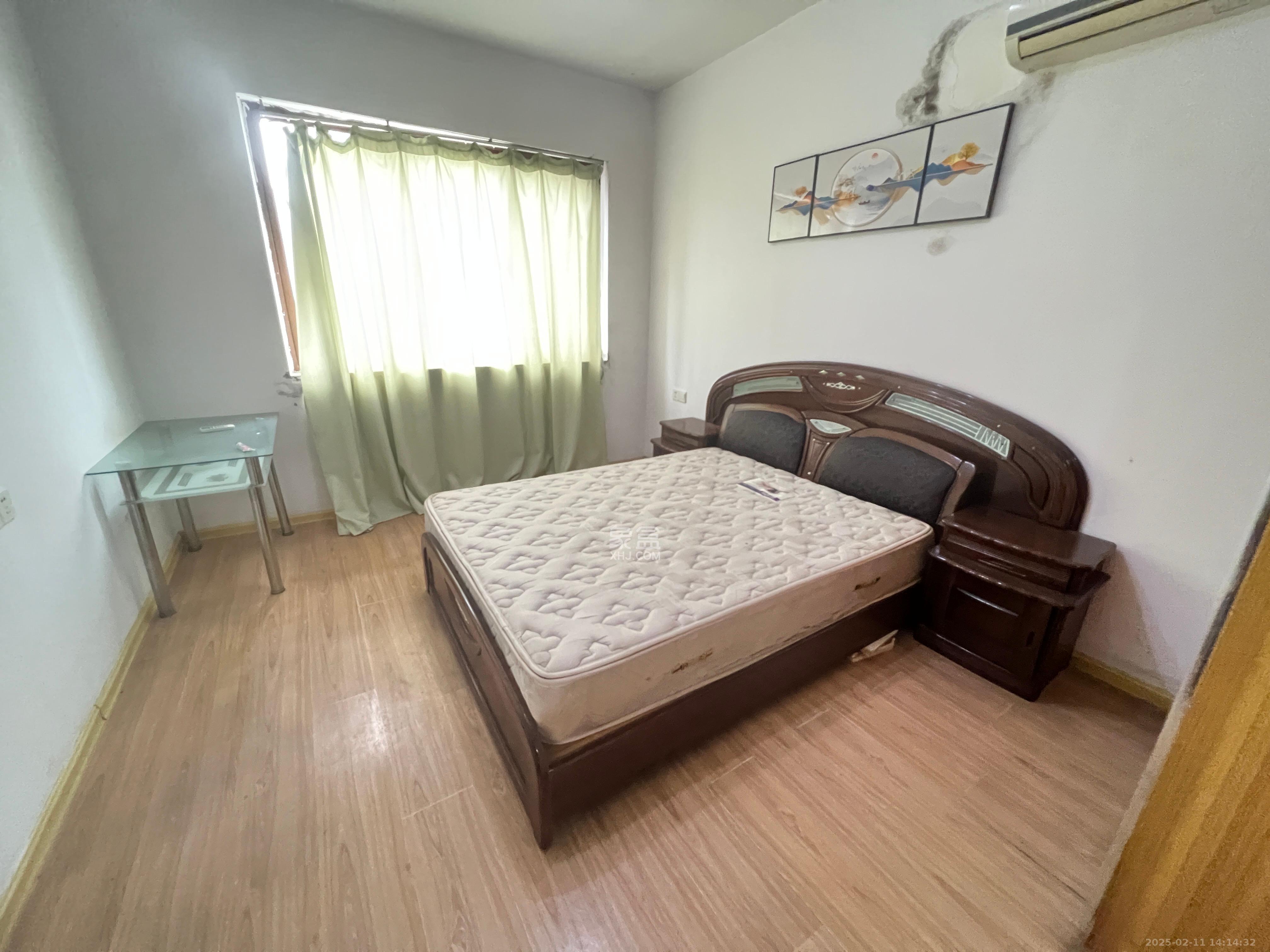 四季星城  3室2厅1卫    1700.0元/月室内图