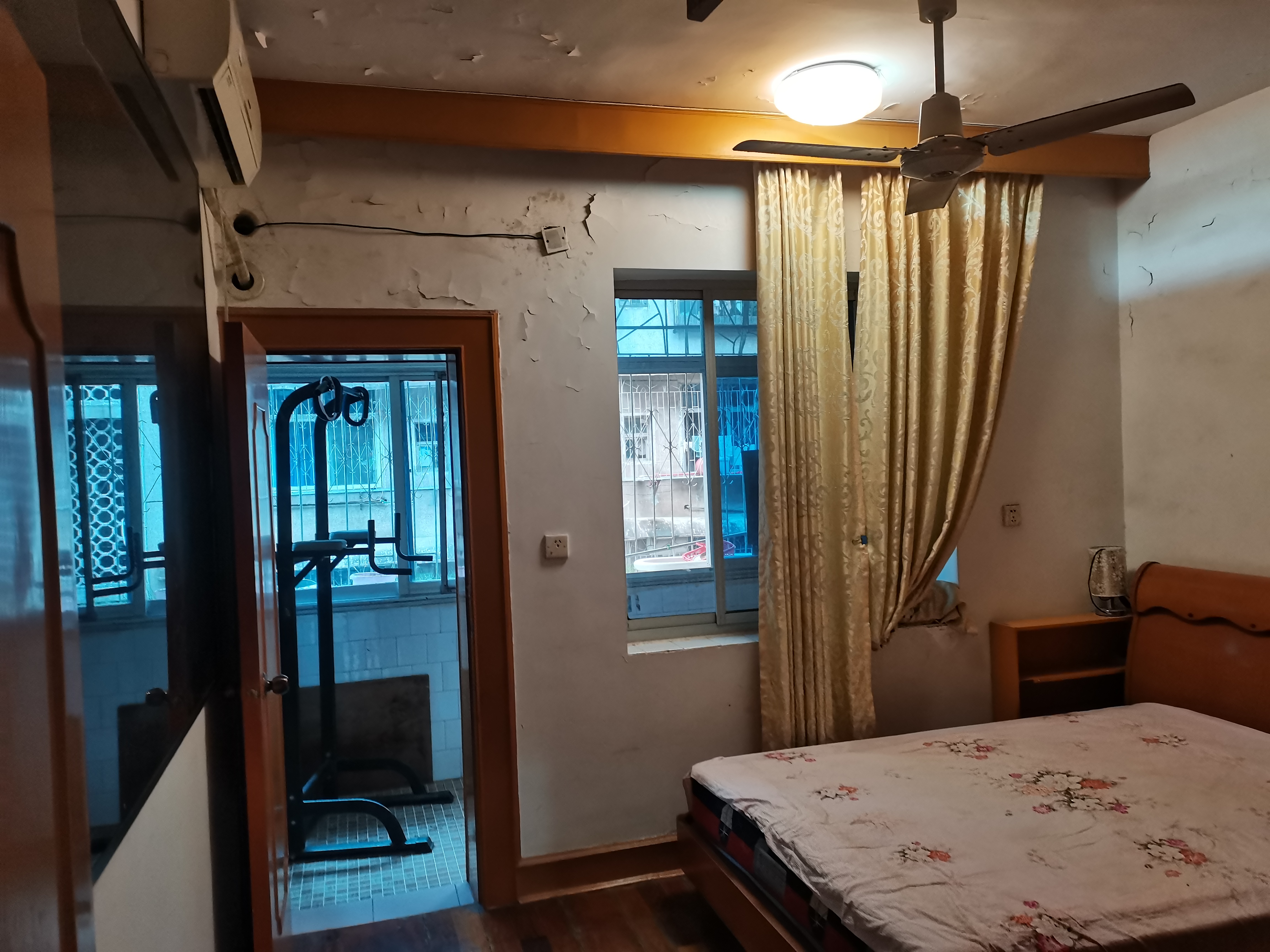 电力局家属楼 3室1厅1卫 1000.0元/月 电力局家属楼 3室1厅1卫 1000.0元/月室内图