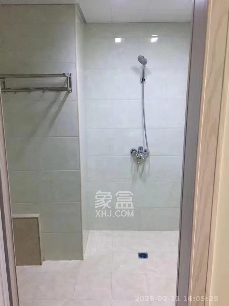 美洲故事  1室1厅1卫   1600.00元/月