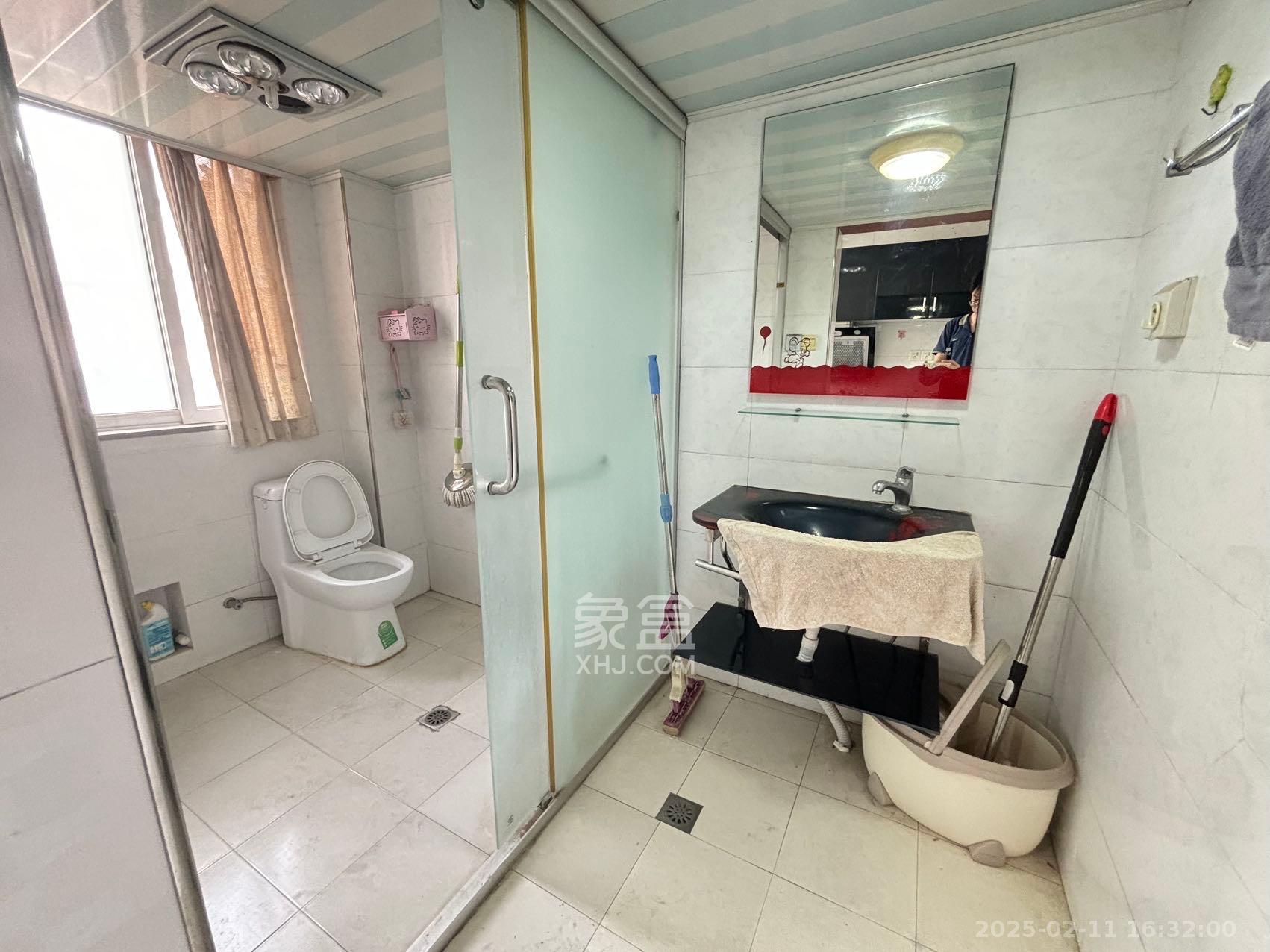 湘樟园小区(湘樟家园) 3室2厅2卫 1400.0元/月 湘樟园小区(湘樟家园) 3室2厅2卫 1400.0元/月室内图