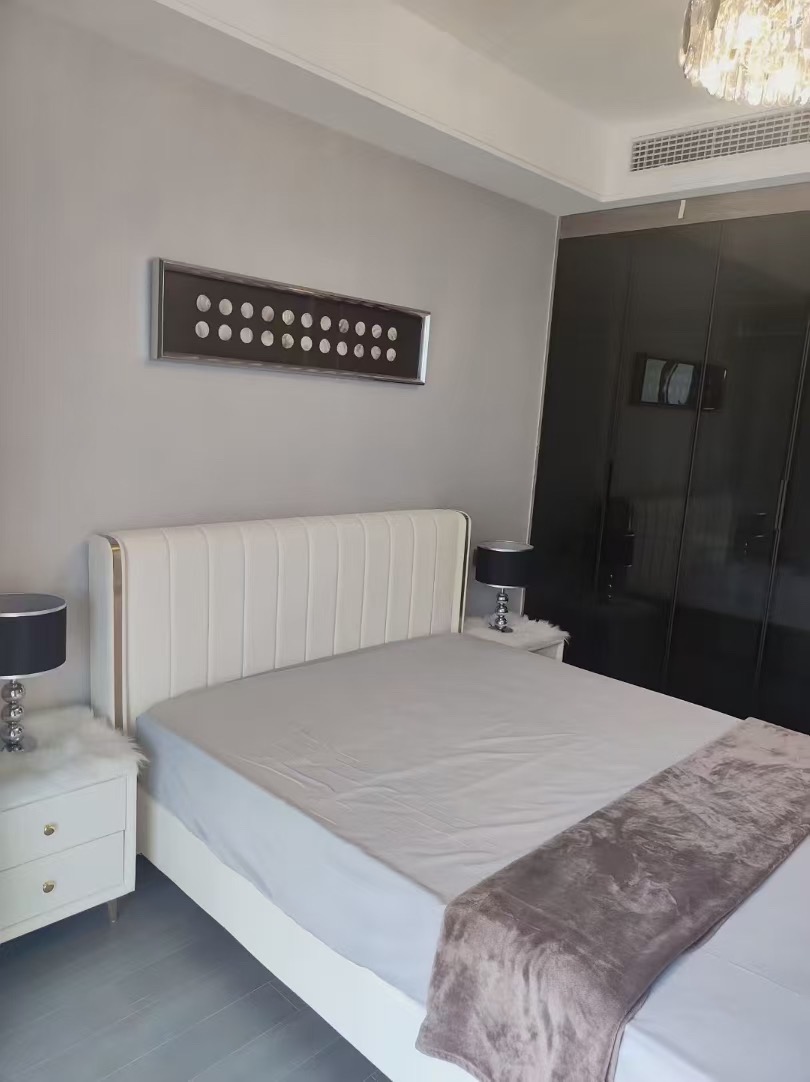 龙湖春江天玺  3室2厅2卫    4500.0元/月户型图