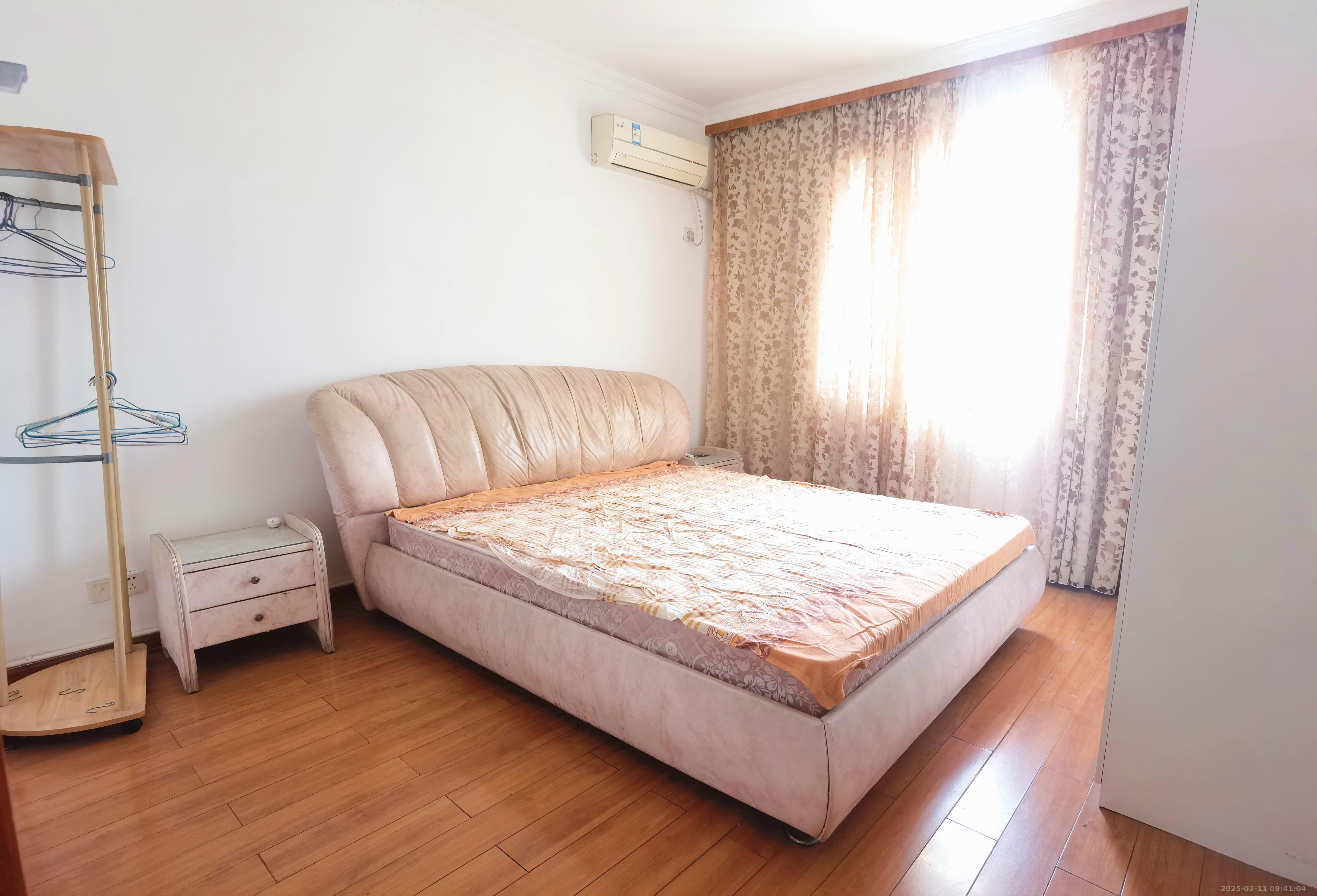 卓峰家园 3室2厅2卫 2300.0元/月 卓峰家园 3室2厅2卫 2300.0元/月室内图