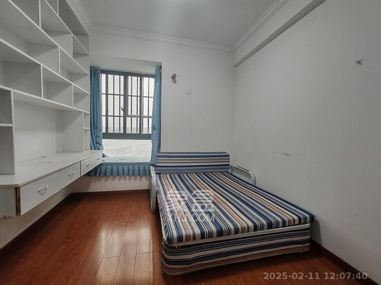 五矿格澜郡 4室2厅2卫 2000.0元/月 五矿格澜郡 4室2厅2卫 2000.0元/月室内图