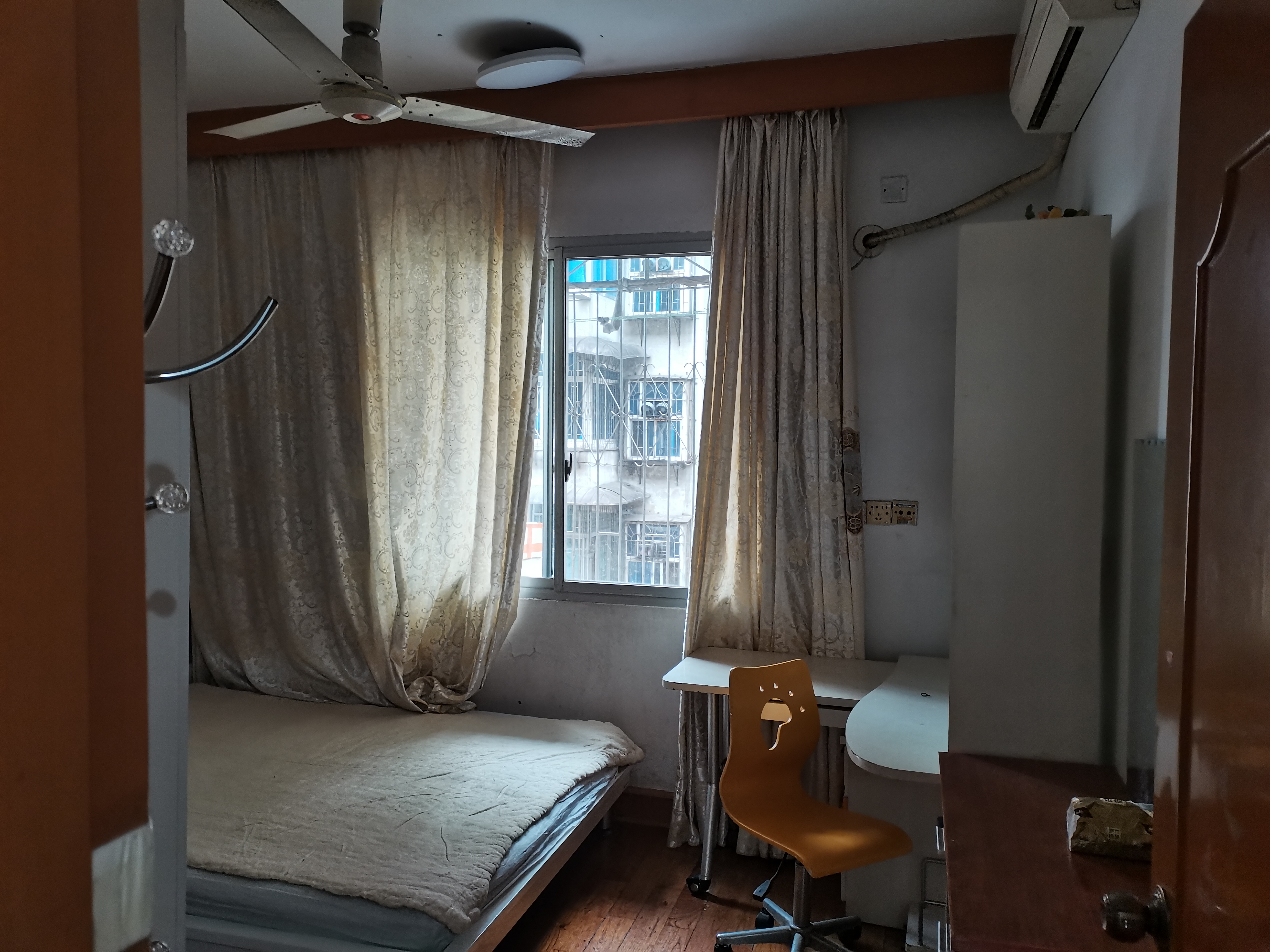 电力局家属楼 3室1厅1卫 1000.0元/月 电力局家属楼 3室1厅1卫 1000.0元/月室内图