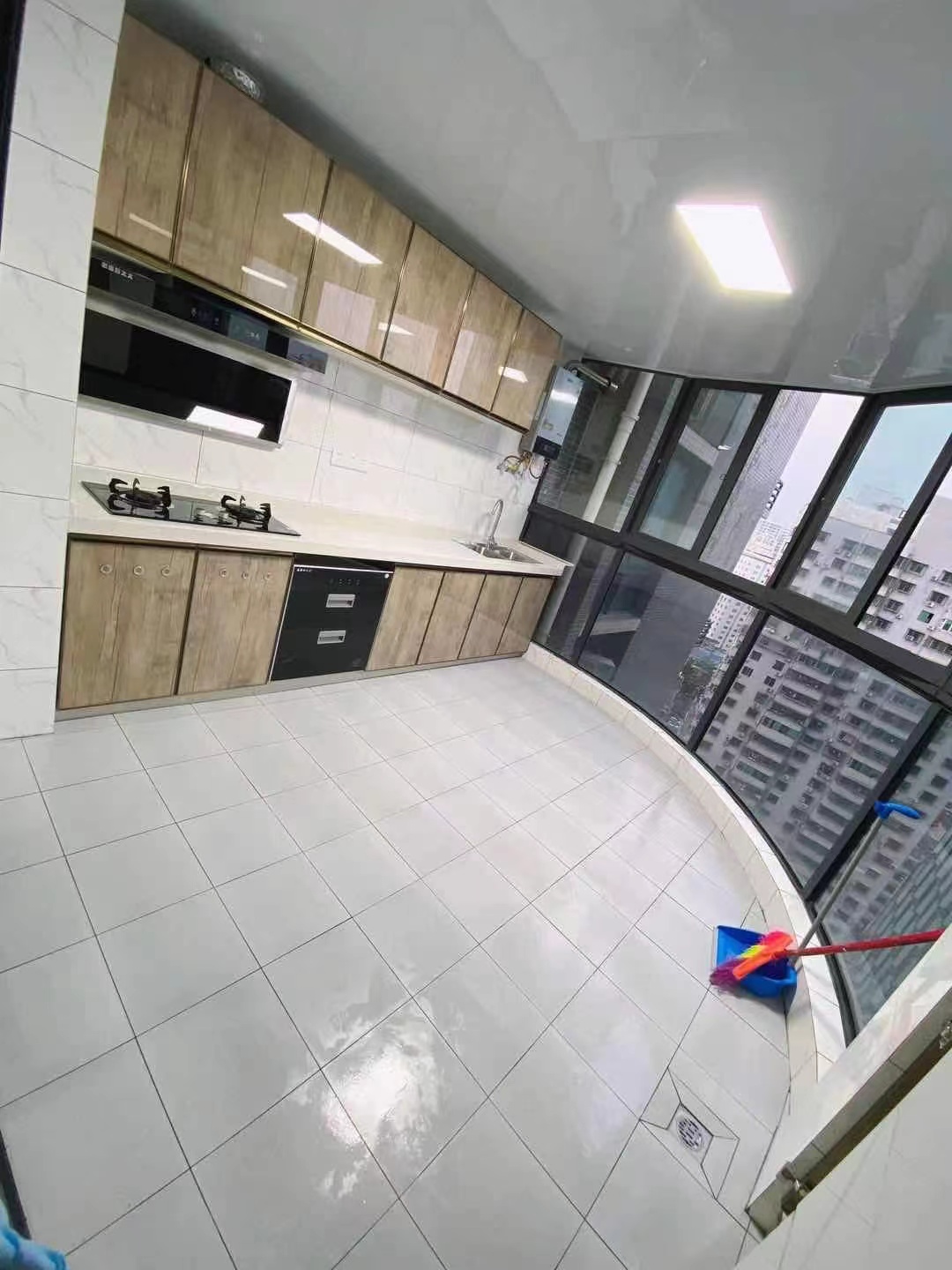 宇建国贸城 1室1厅1卫 82.0万 宇建国贸城 1室1厅1卫 82.0万客厅