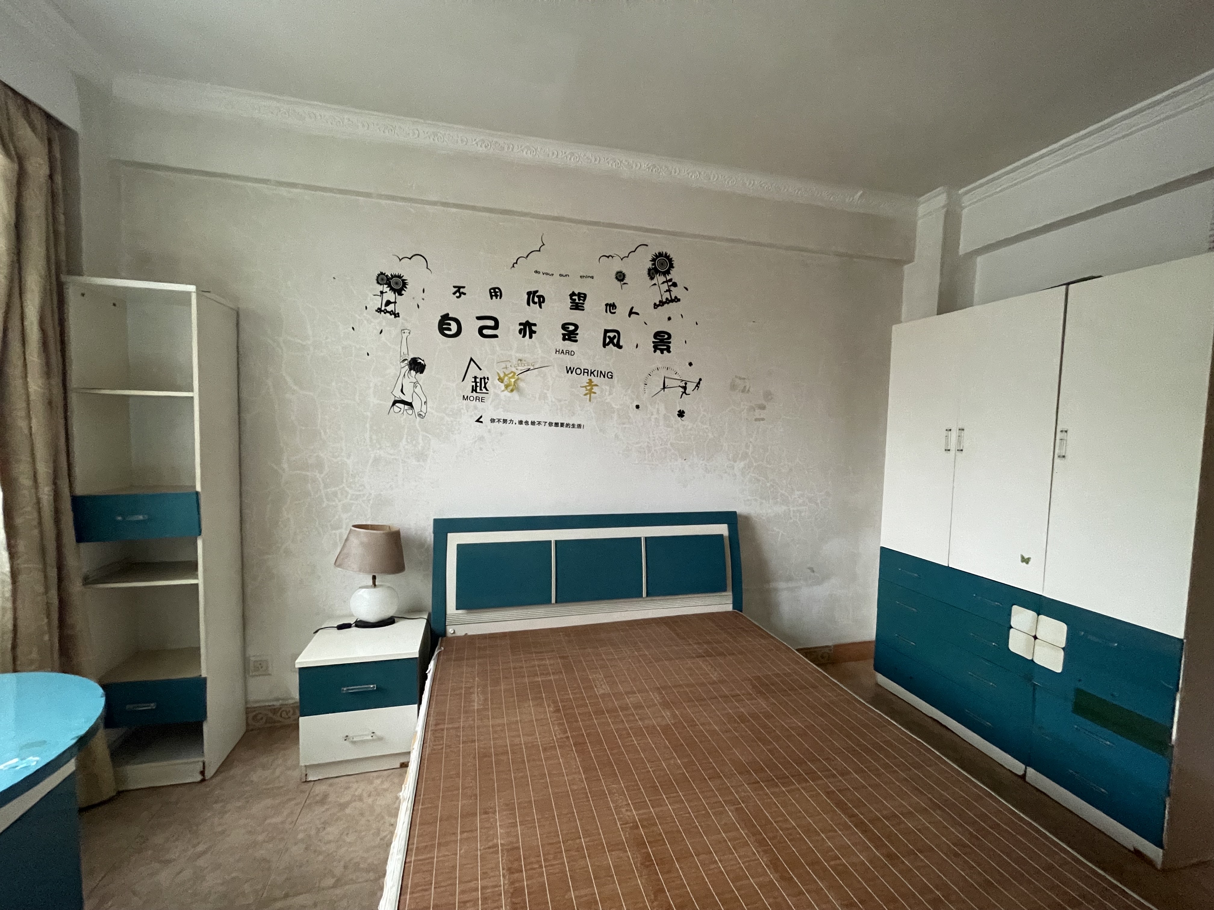 昌茂花园 3室2厅2卫 1800.0元/月 昌茂花园 3室2厅2卫 1800.0元/月室内图