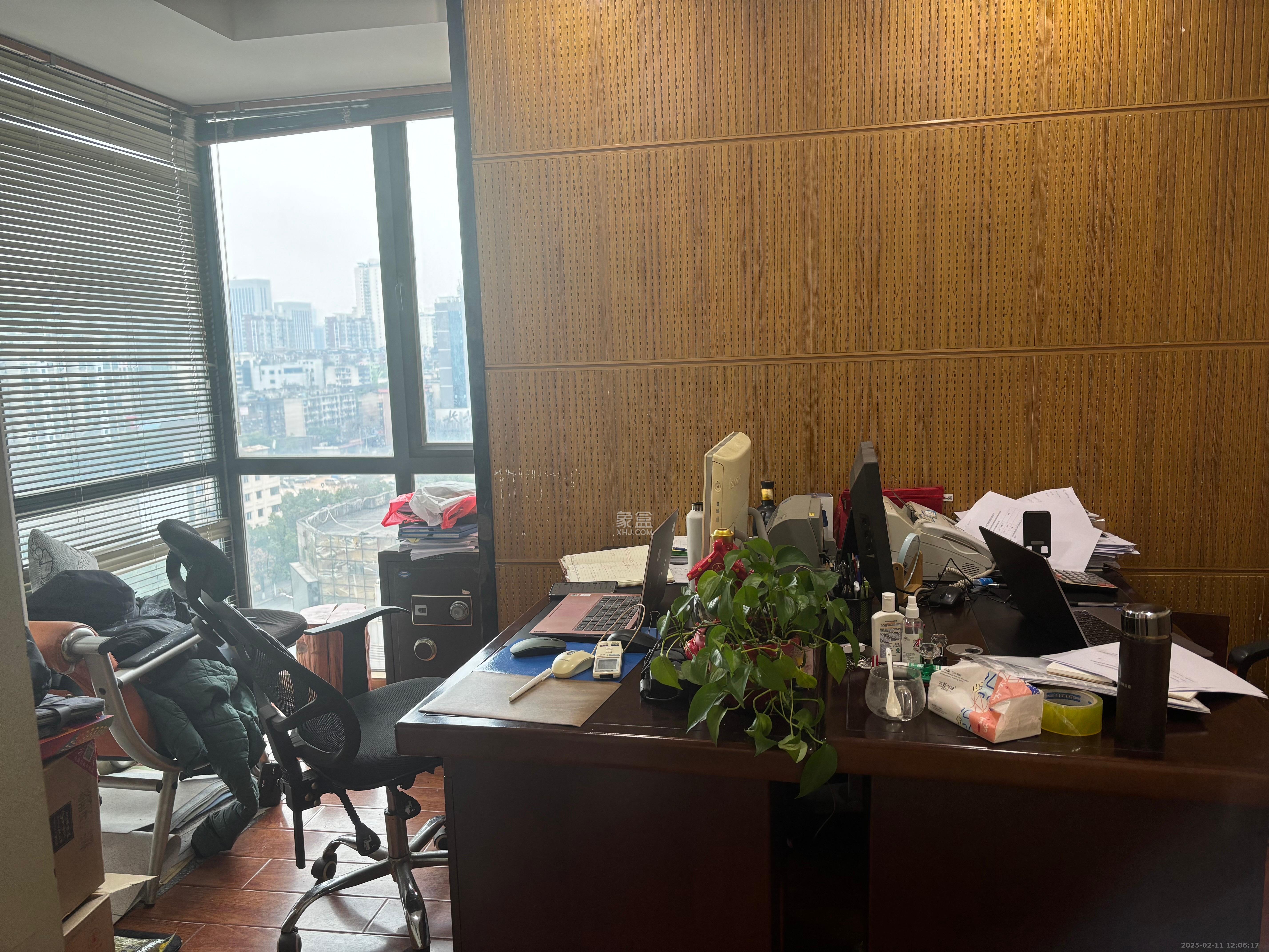 凯通国际城(凯通朝庭) 3室1厅1卫 2800.0元/月 凯通国际城(凯通朝庭) 3室1厅1卫 2800.0元/月室内图