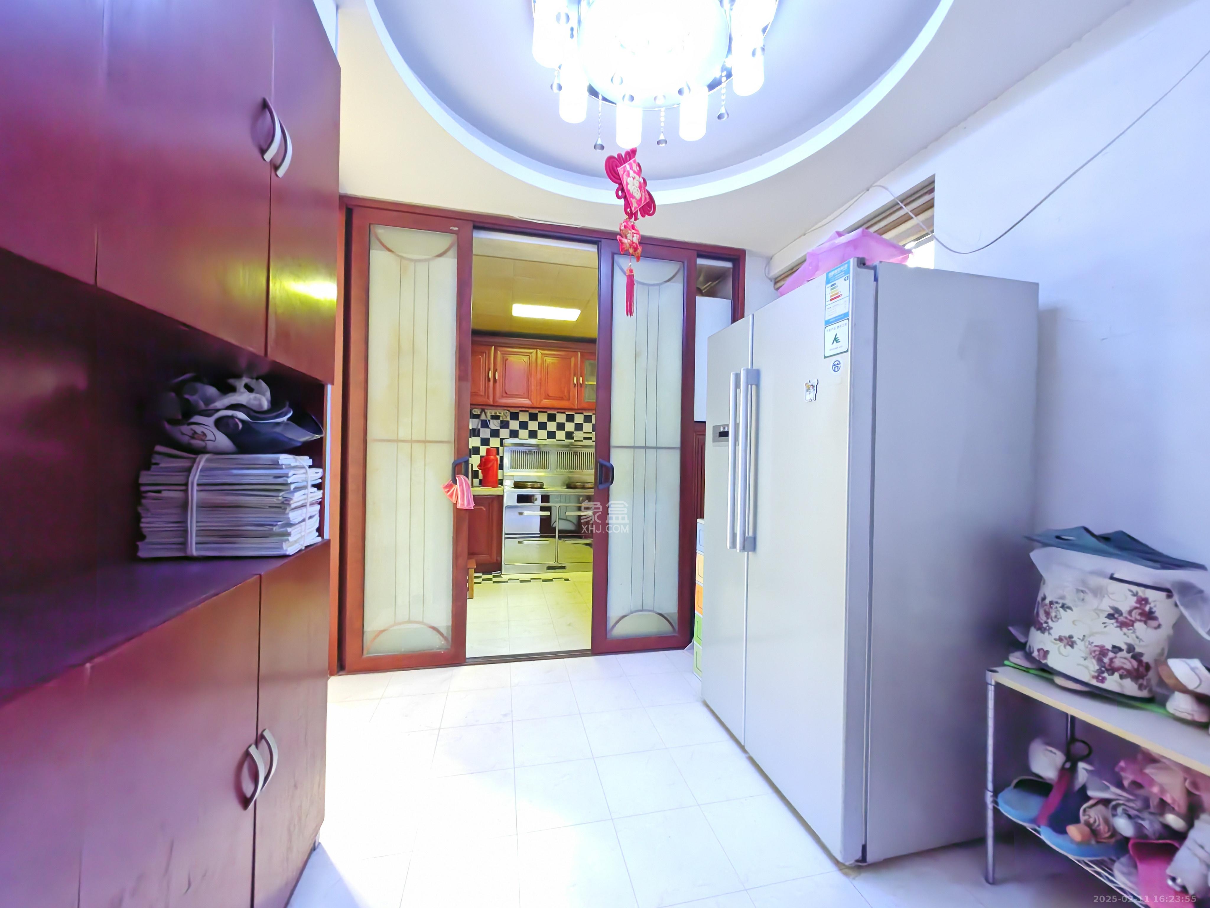 三重星都心 3室2厅2卫 3000.0元/月 三重星都心 3室2厅2卫 3000.0元/月室内图