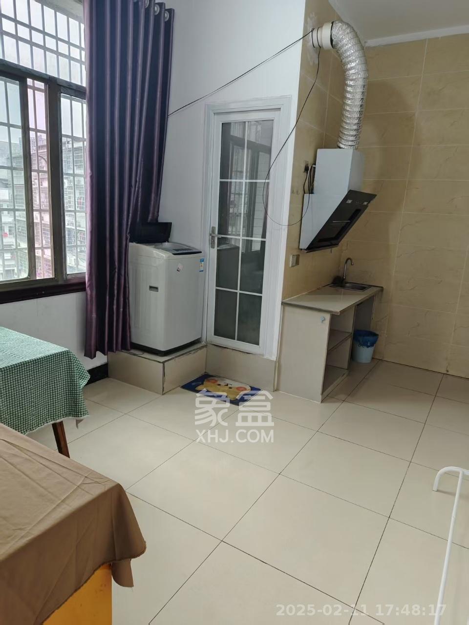 桥头家苑一期  1室1厅1卫    1000.0元/月 桥头家苑一期  1室1厅1卫    1000.0元/月室内图