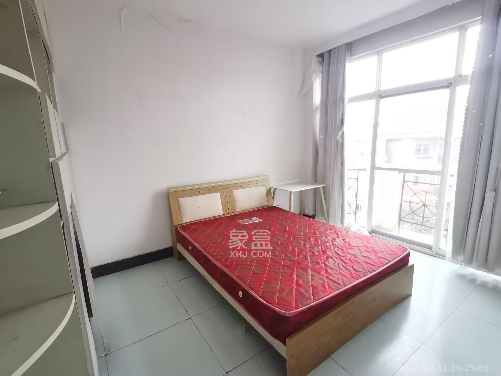 山水人家一二期 1室1厅1卫 1100.0元/月 山水人家一二期 1室1厅1卫 1100.0元/月室内图