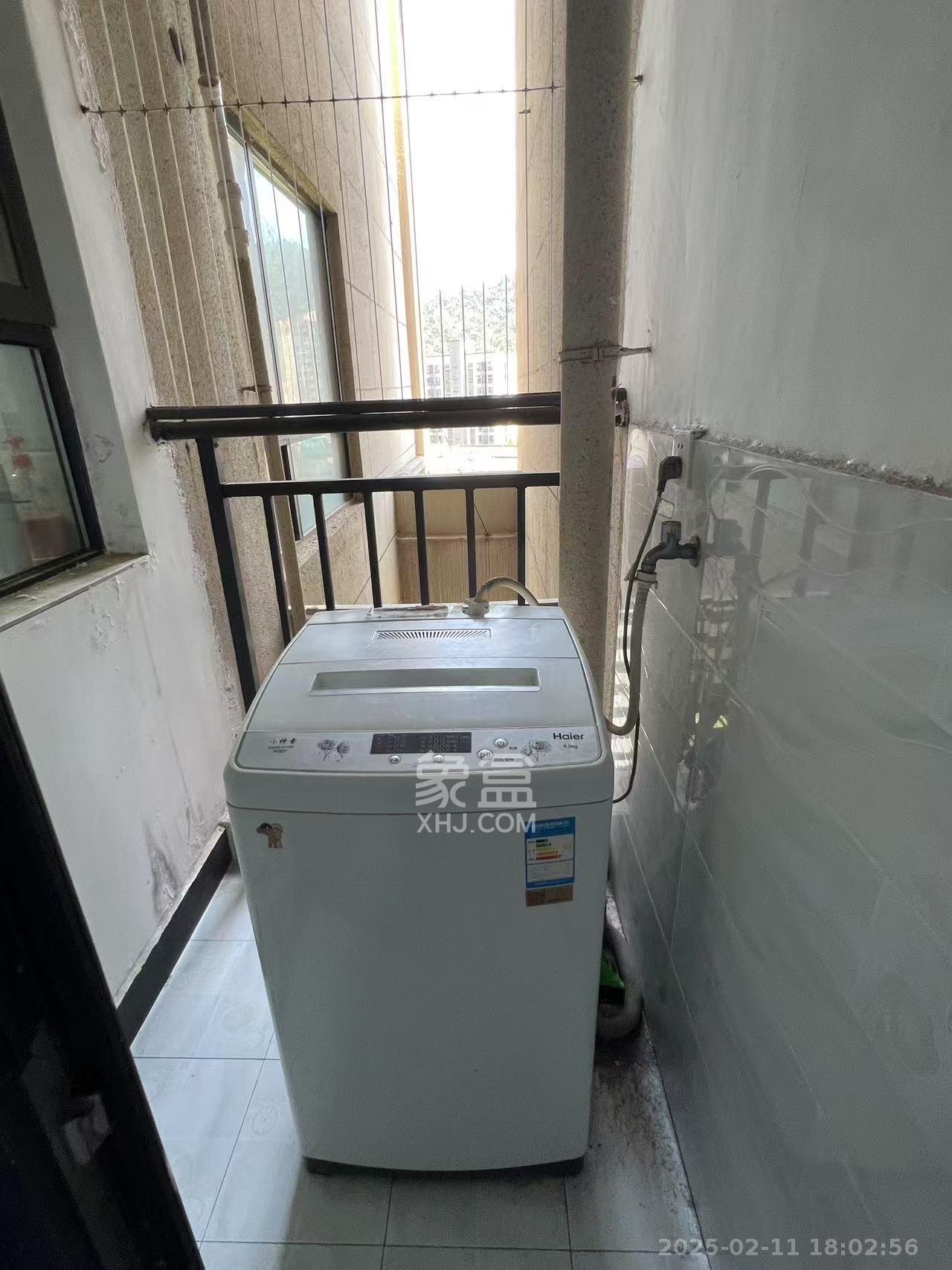 中海梅溪湖壹号  3室2厅1卫   2200.00元/月室内图