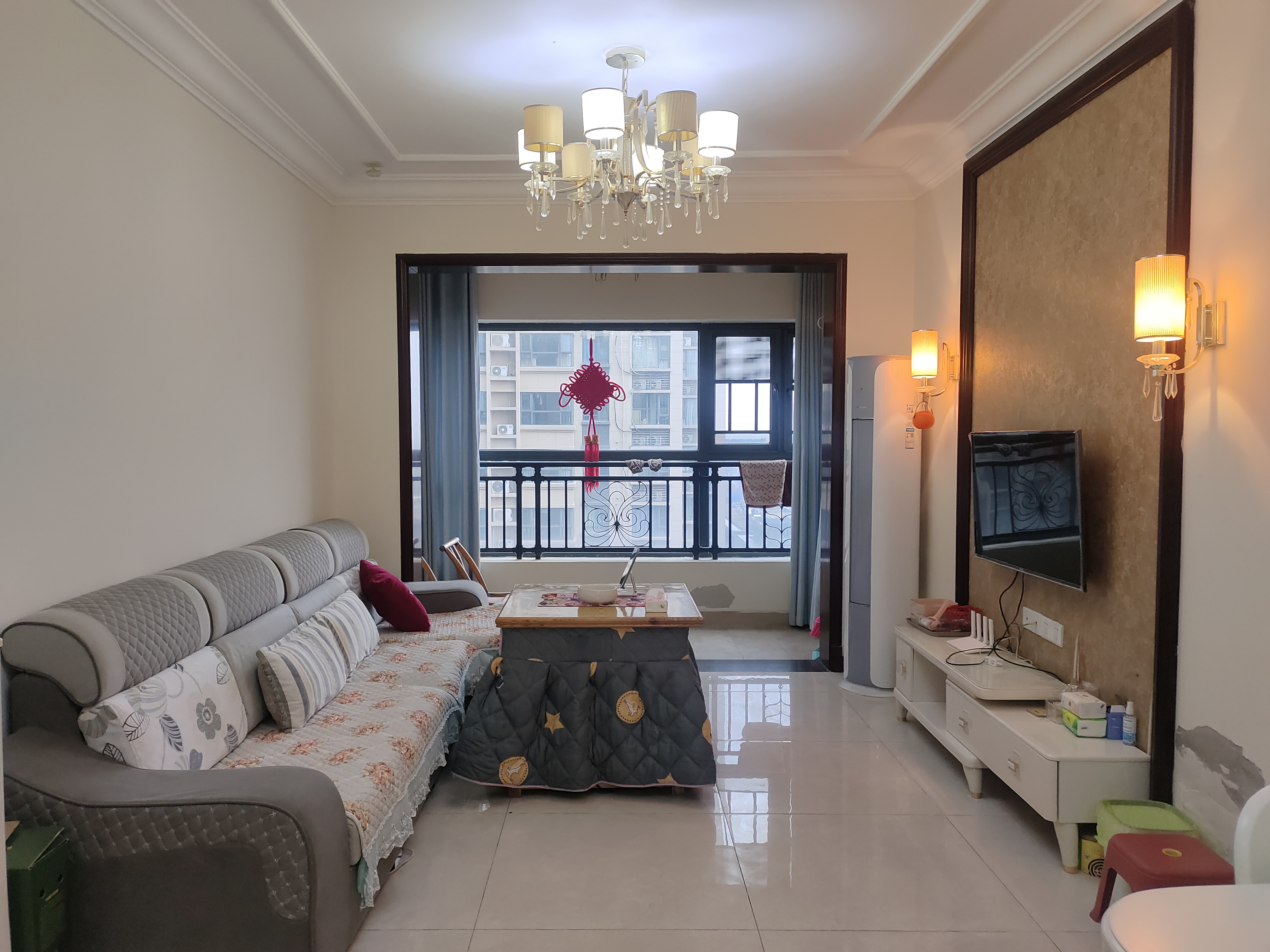 恒大华府 3室2厅1卫 1800.0元/月 恒大华府 3室2厅1卫 1800.0元/月室内图