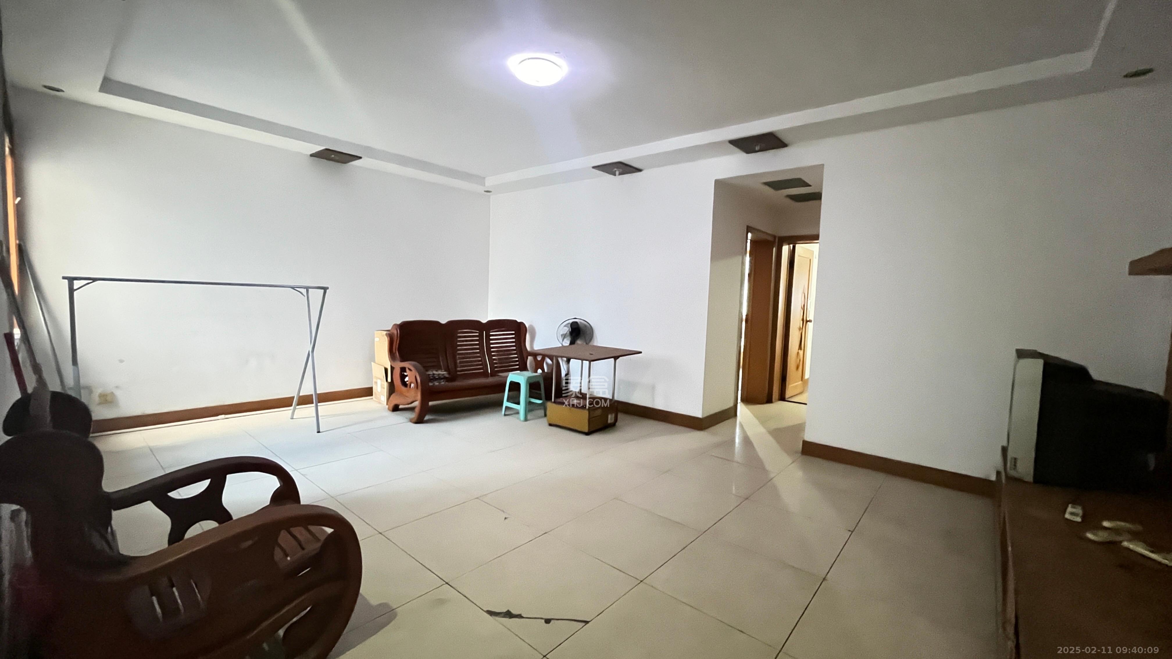 湘博楼 1室1厅1卫 1600.0元/月 湘博楼 1室1厅1卫 1600.0元/月室内图