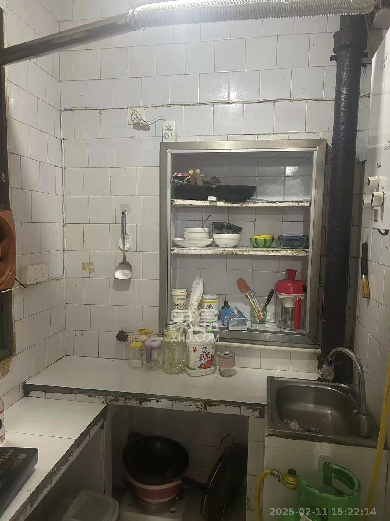 杨家山交警宿舍 3室2厅1卫 1100.0元/月 杨家山交警宿舍 3室2厅1卫 1100.0元/月室内图