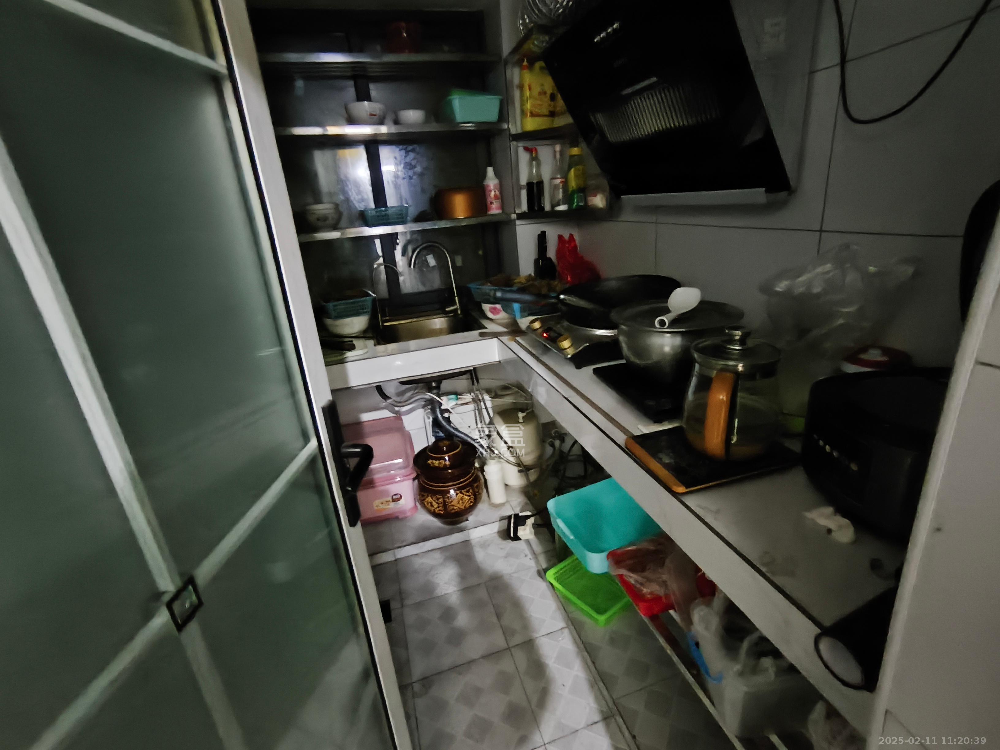 时代港湾  2室2厅1卫   1100.00元/月室内图