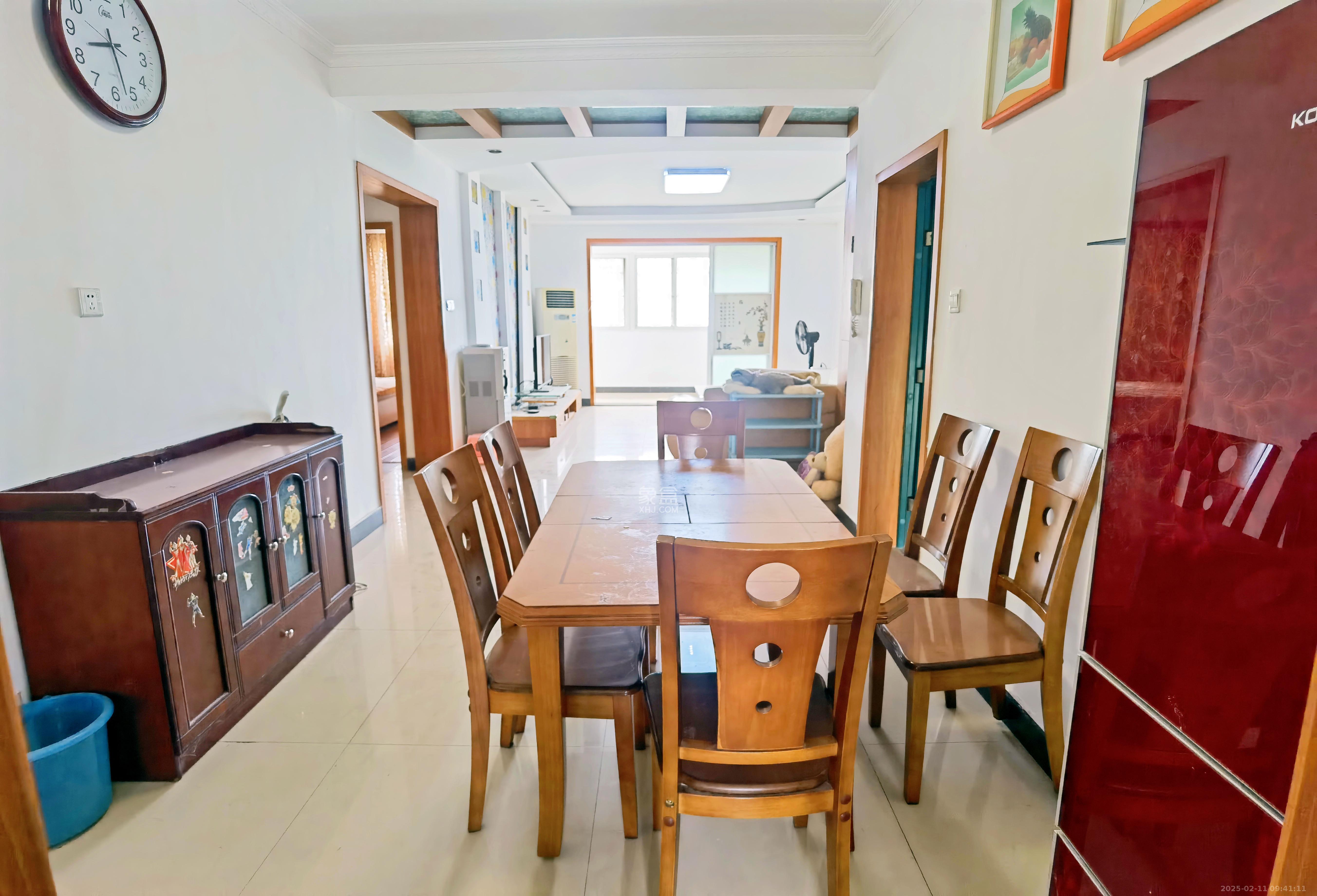 卓峰家园 3室2厅2卫 2300.0元/月 卓峰家园 3室2厅2卫 2300.0元/月室内图