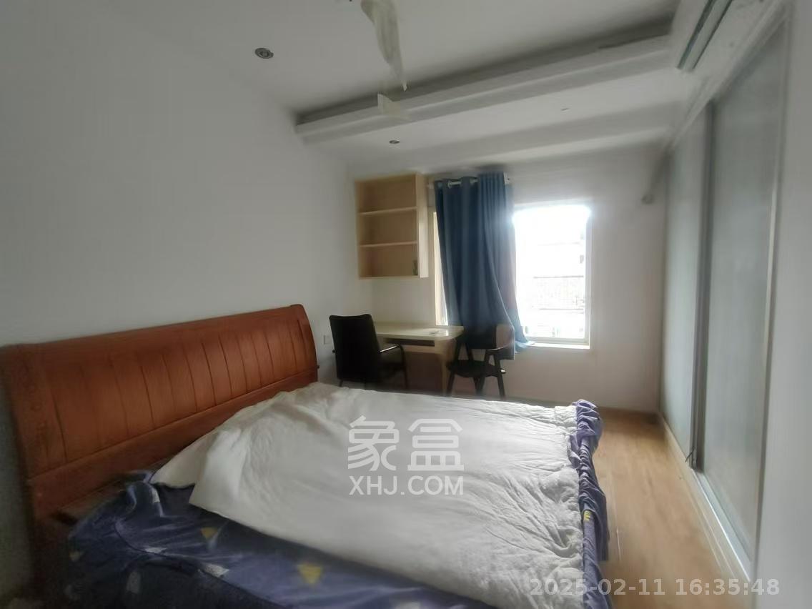 湘绣城 2室2厅1卫 1200.0元/月 湘绣城 2室2厅1卫 1200.0元/月室内图