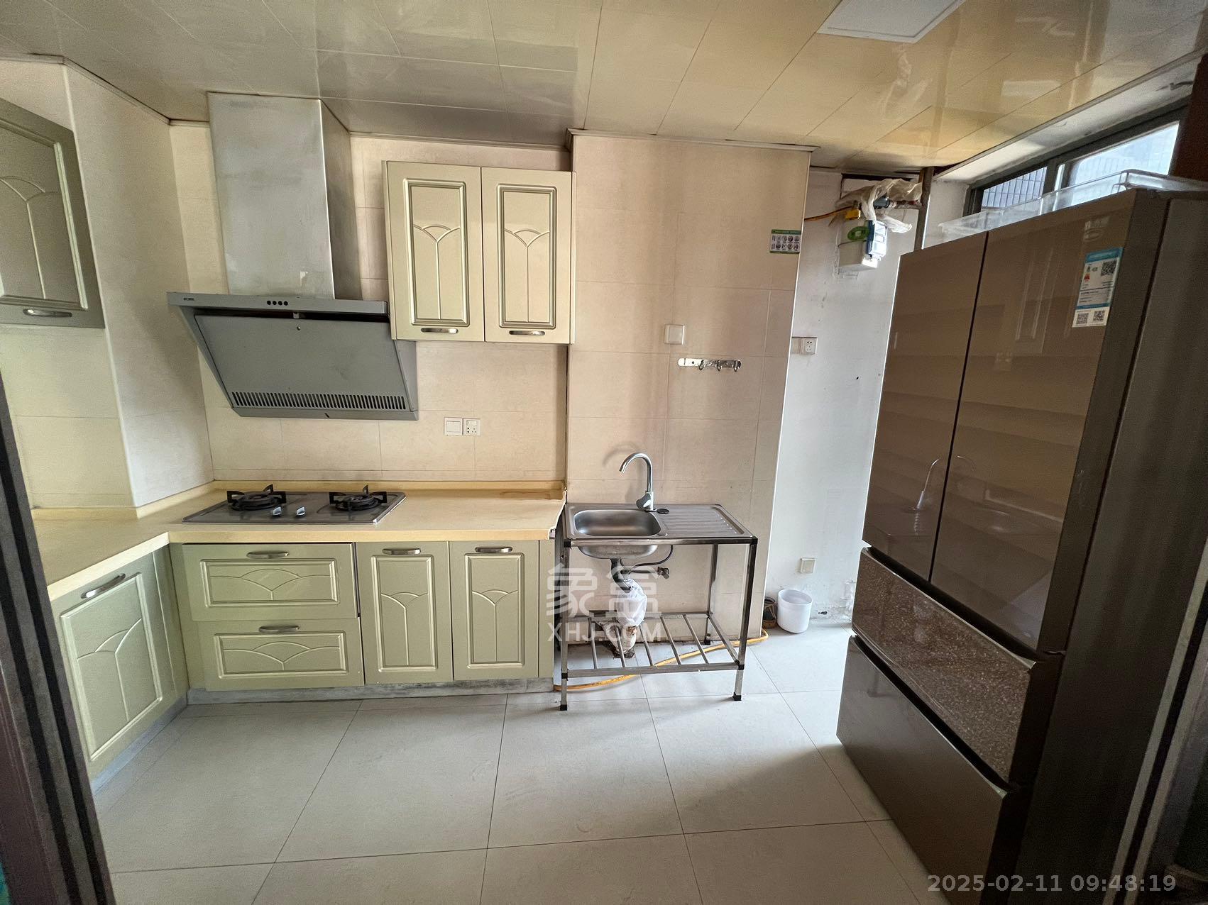 滨江君悦香邸  2室2厅1卫    2500.0元/月 滨江君悦香邸  2室2厅1卫    2500.0元/月室内图